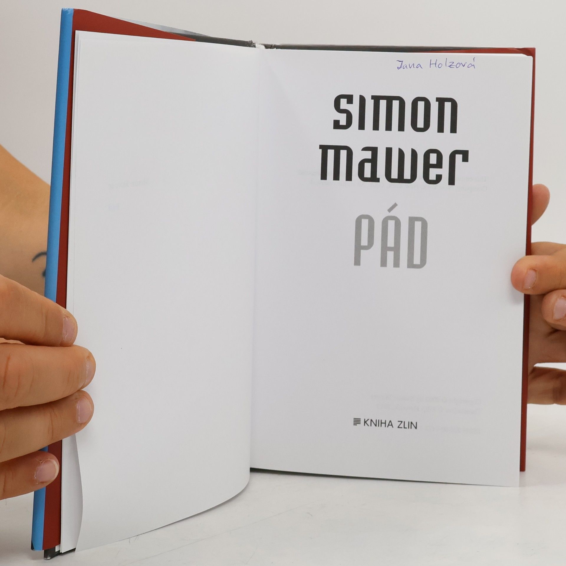 Simon Mawer Pád