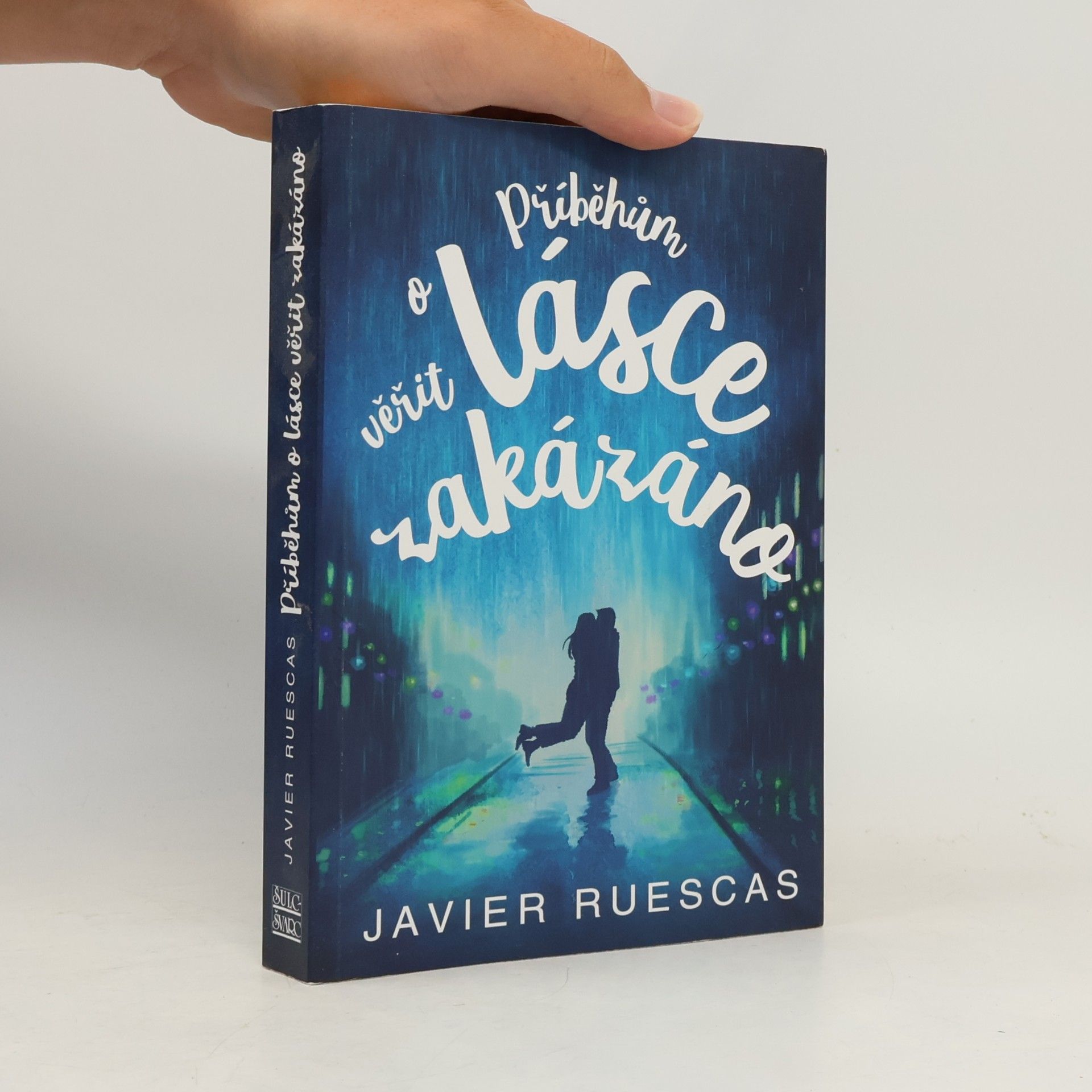 Javier Ruescas Příběhům o lásce věřit zakázáno