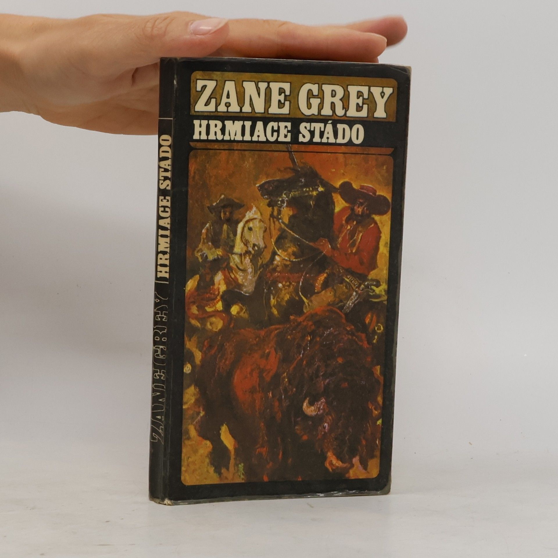 Zane Grey Hrmiace stádo