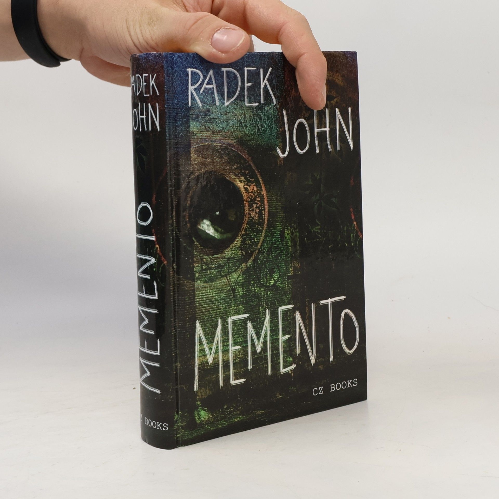 Radek John Memento