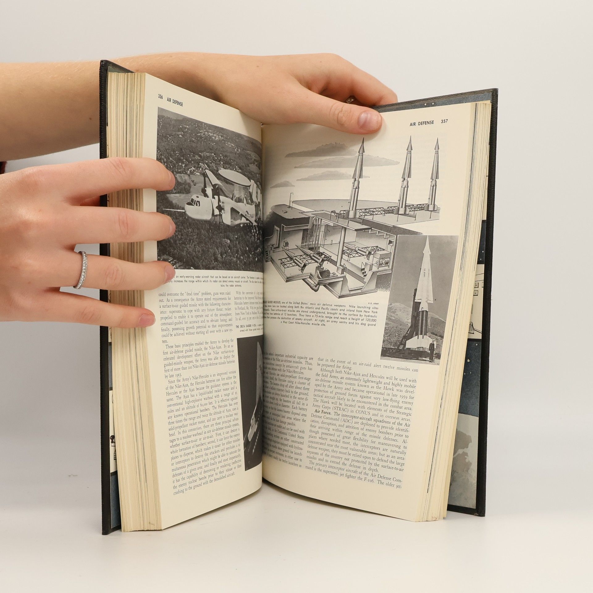 Autorenkollektiv Collier's Encyclopedia 1
