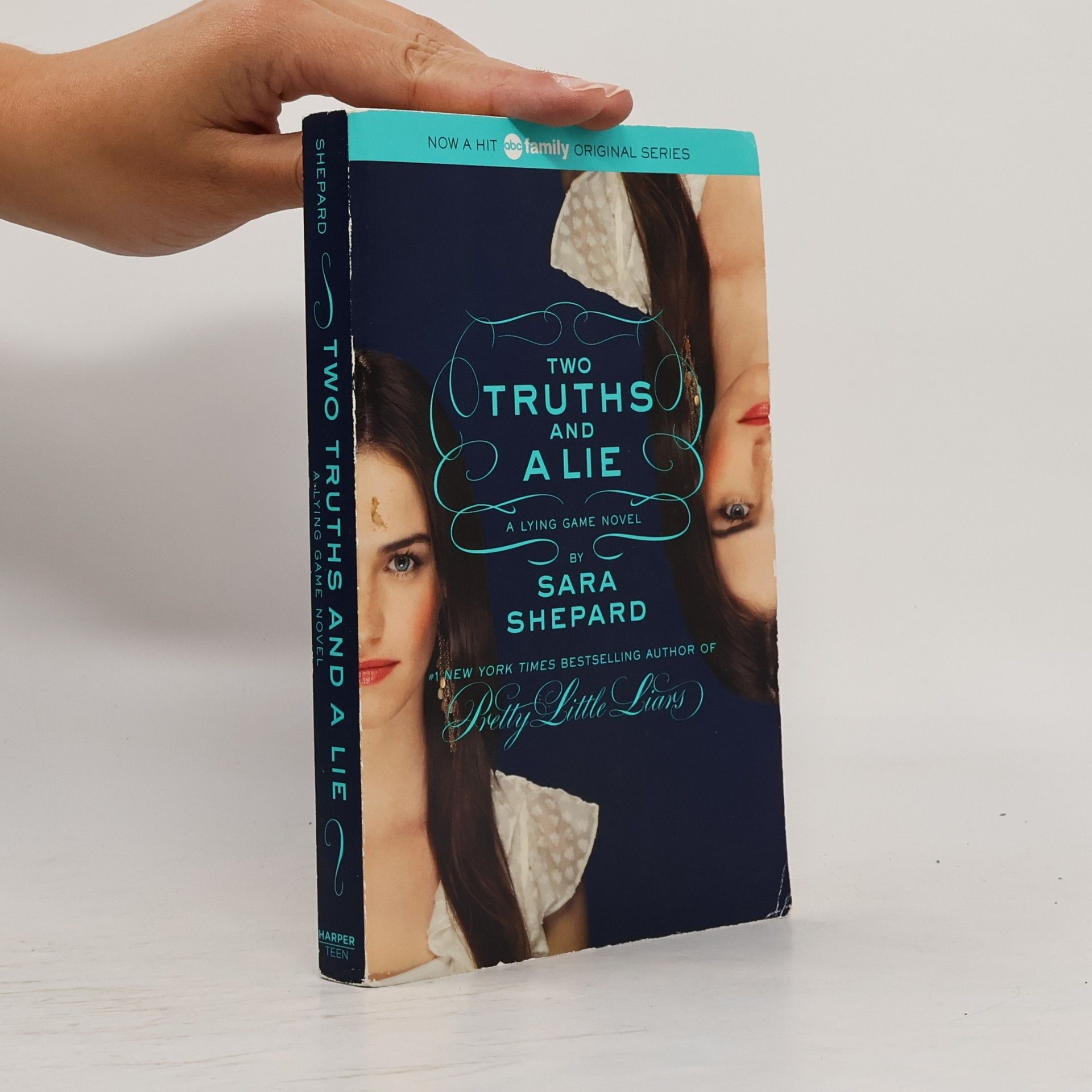 Sara Shepard Two Truths And A Lie