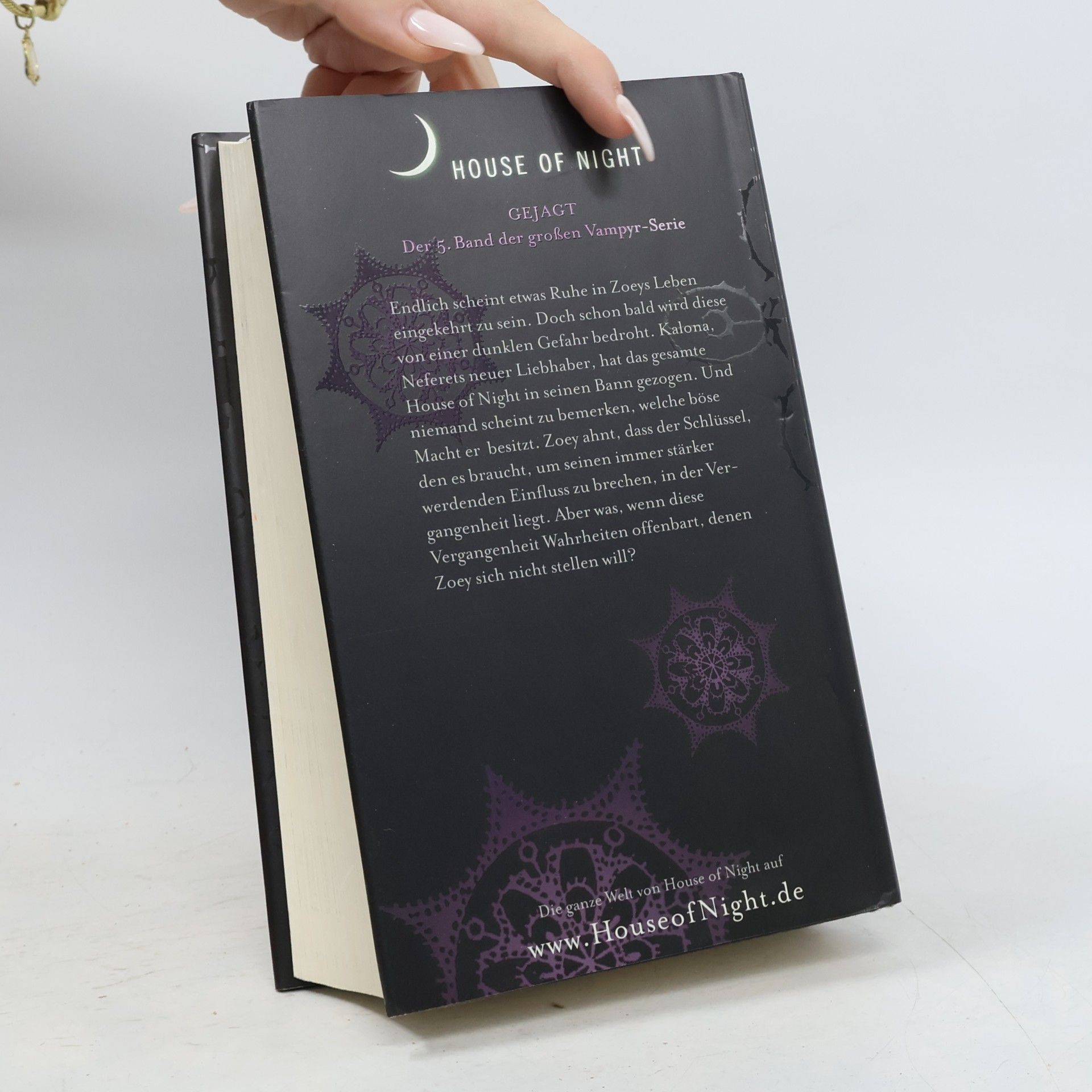 Phyllis Christine Cast House of Night 4. Gejagt