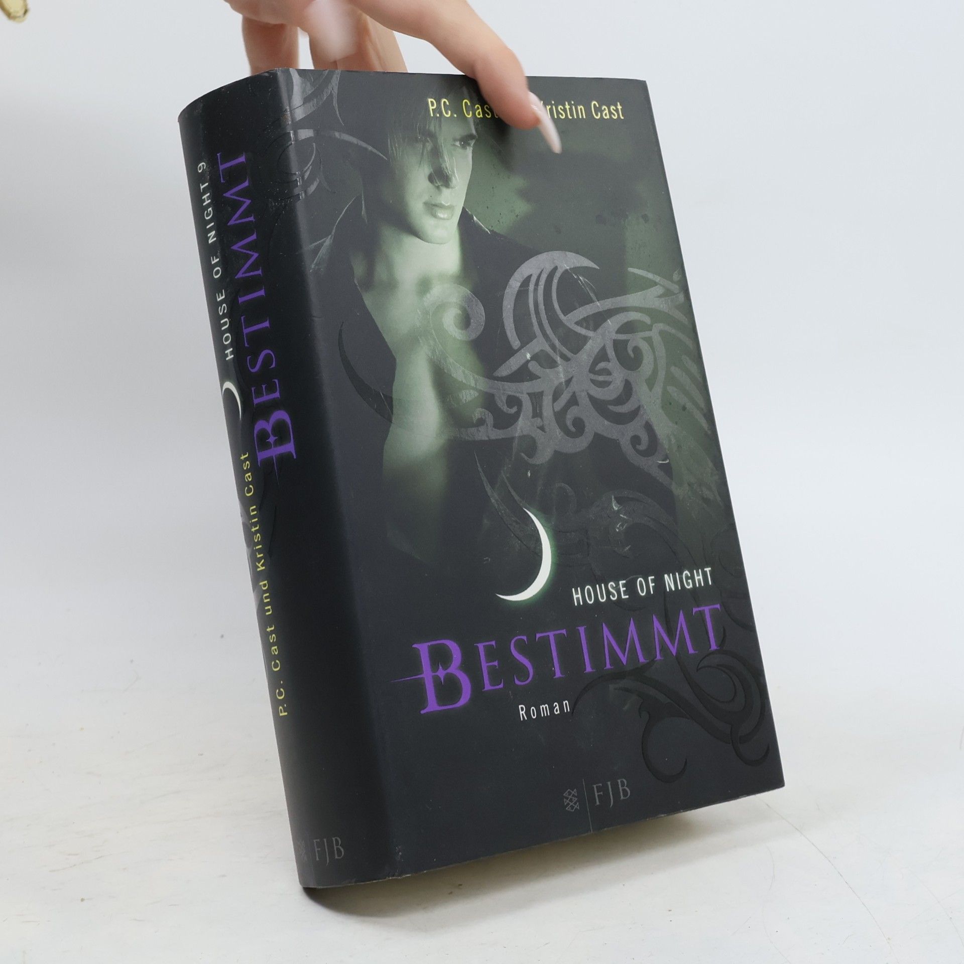 Phyllis Christine Cast House of Night. Bestimmt