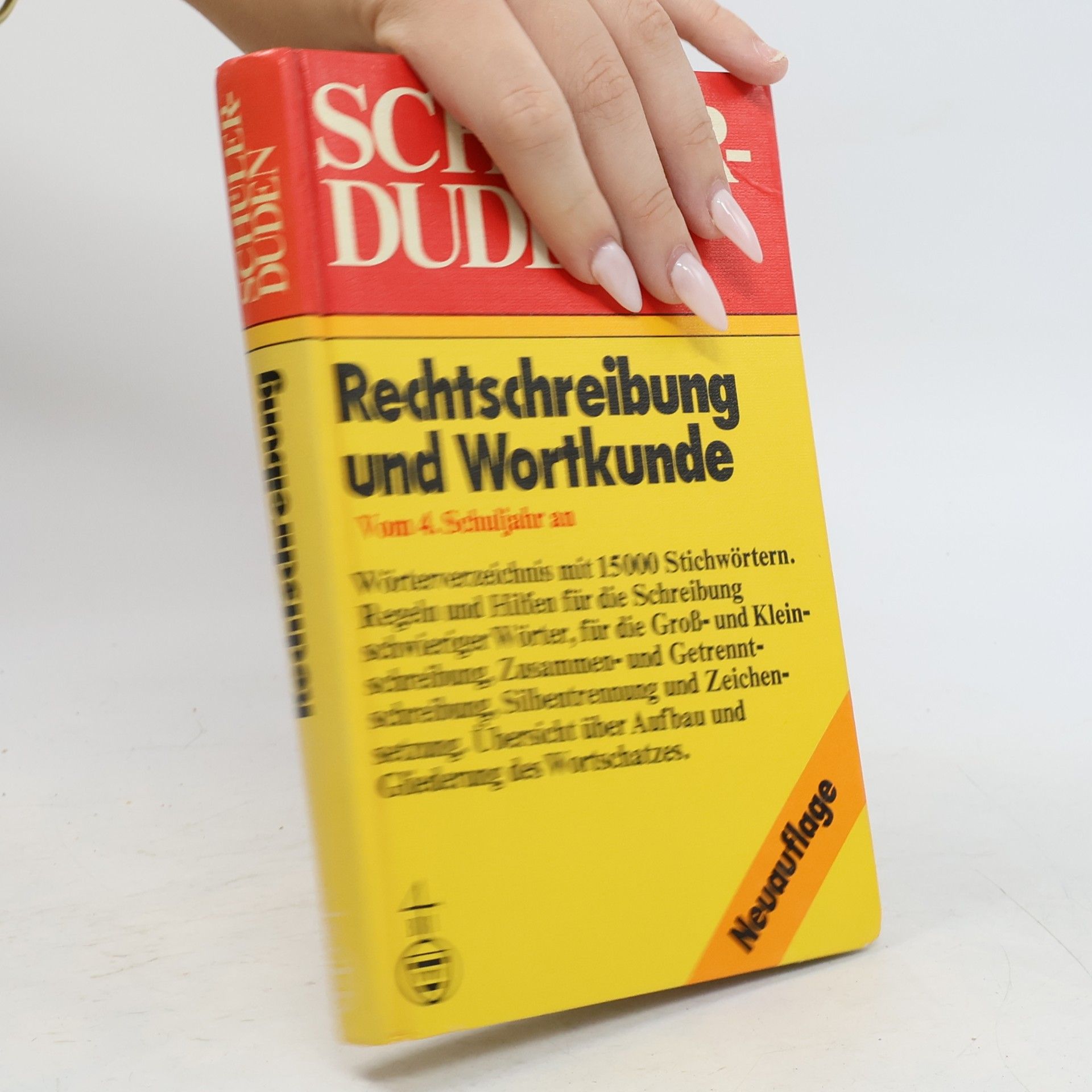 Schüler-Duden. Rechtschreibung und Wortkunde