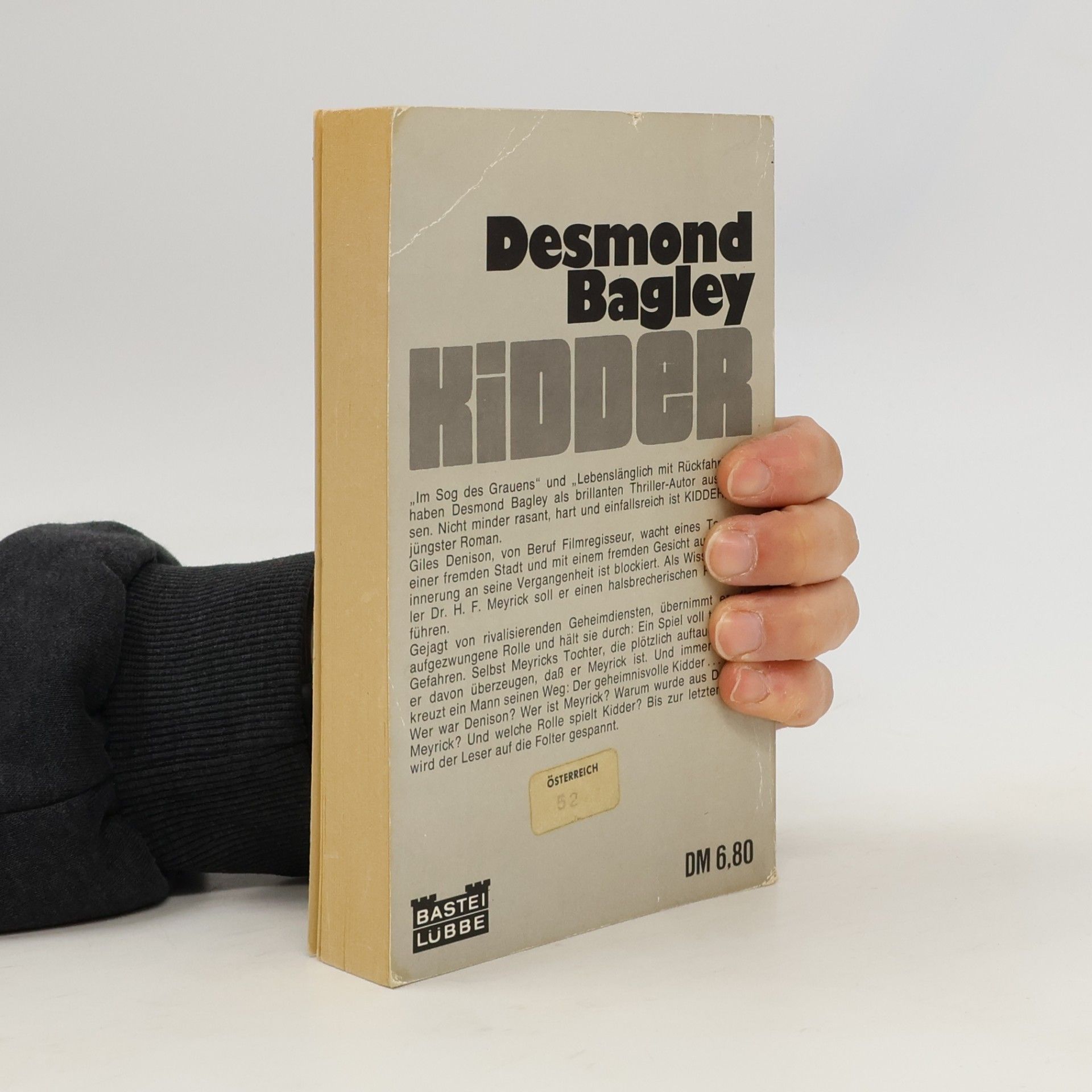Desmond Bagley Kidder