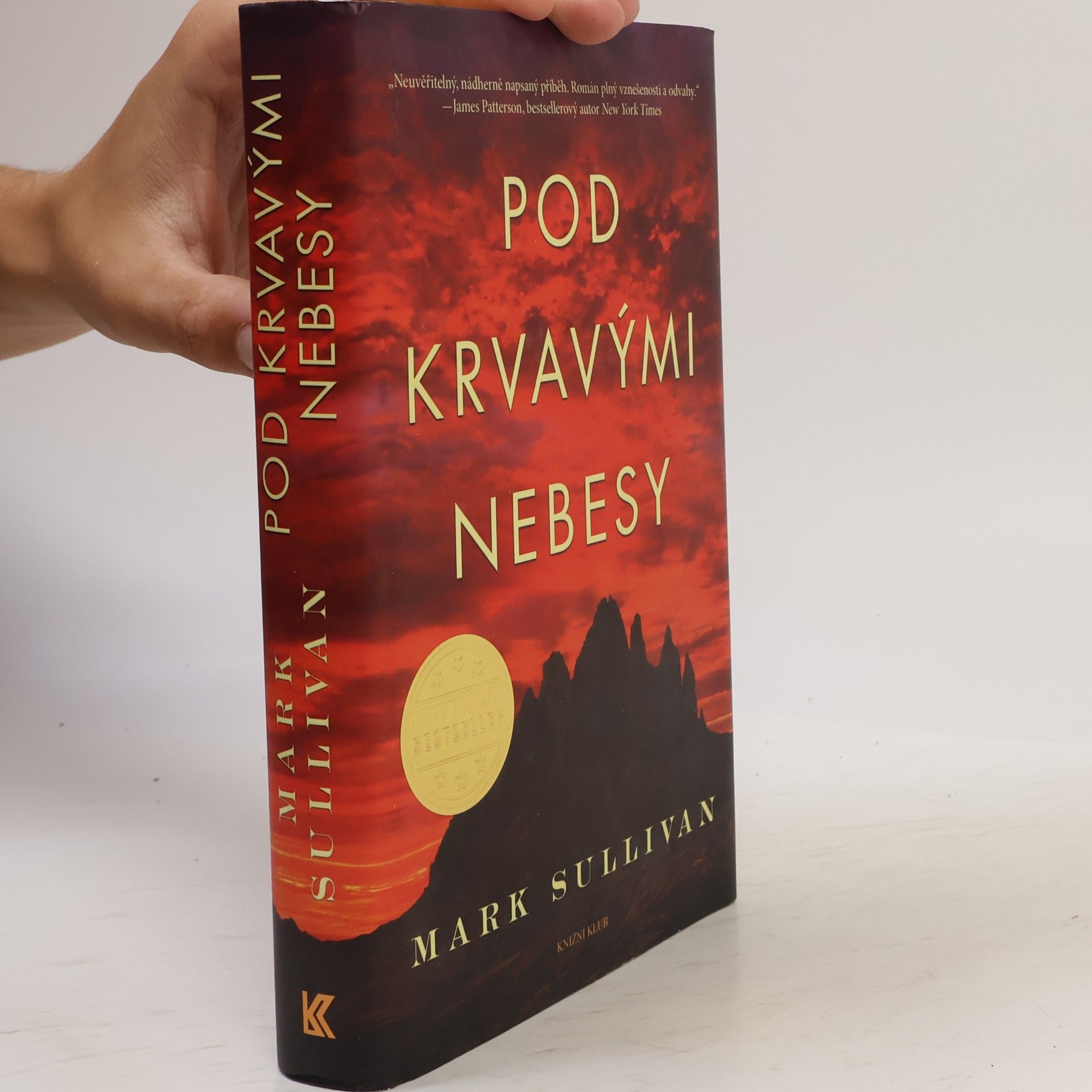 Mark Sullivan Pod krvavými nebesy