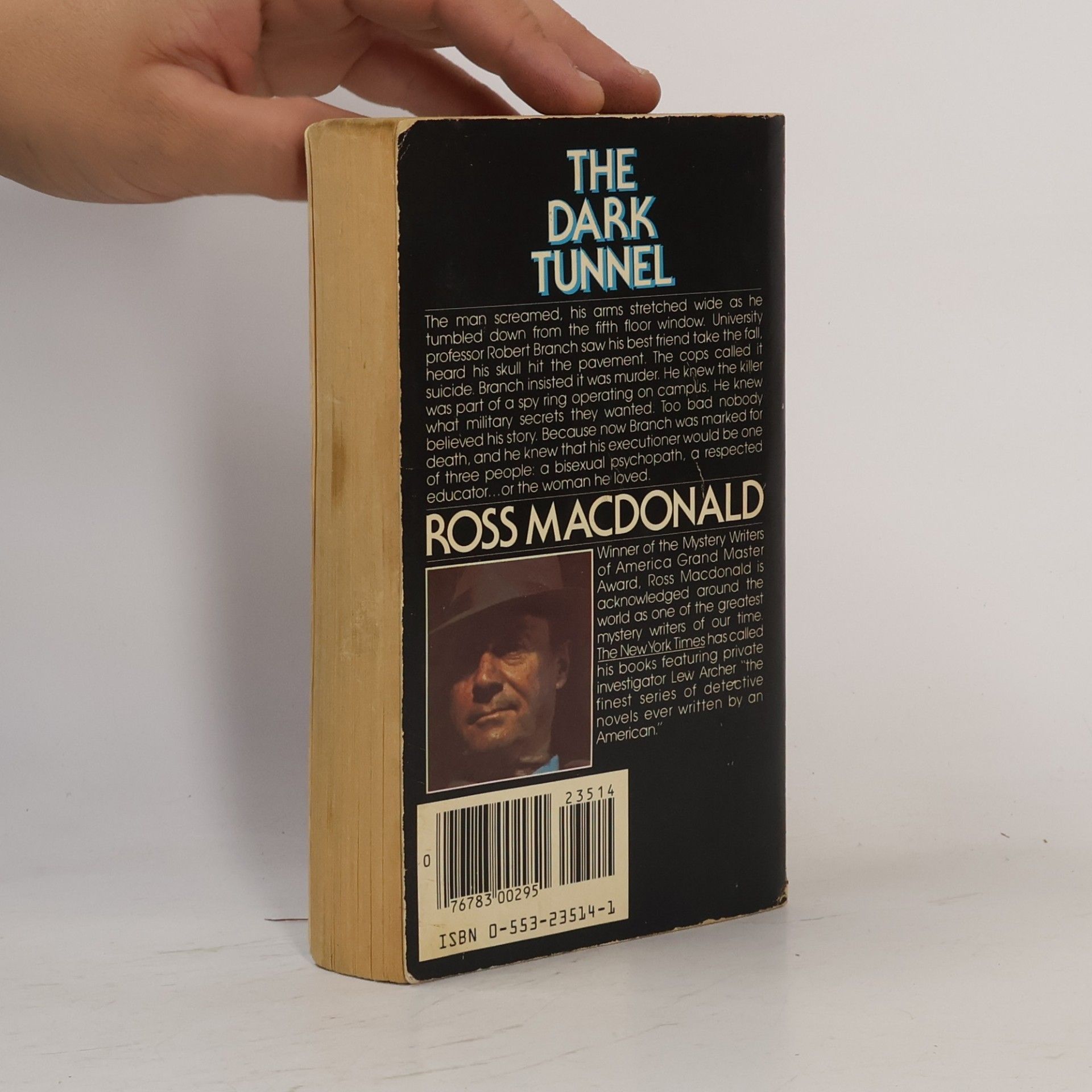 Ross Macdonald The Dark Tunnel