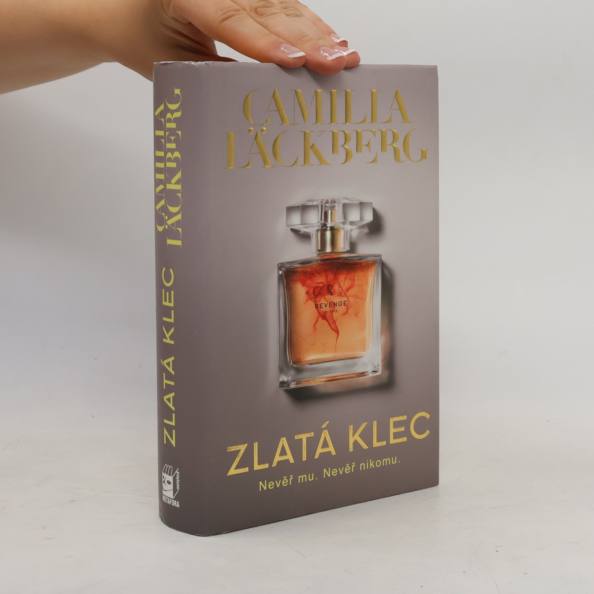 Camilla Läckberg Zlatá klec
