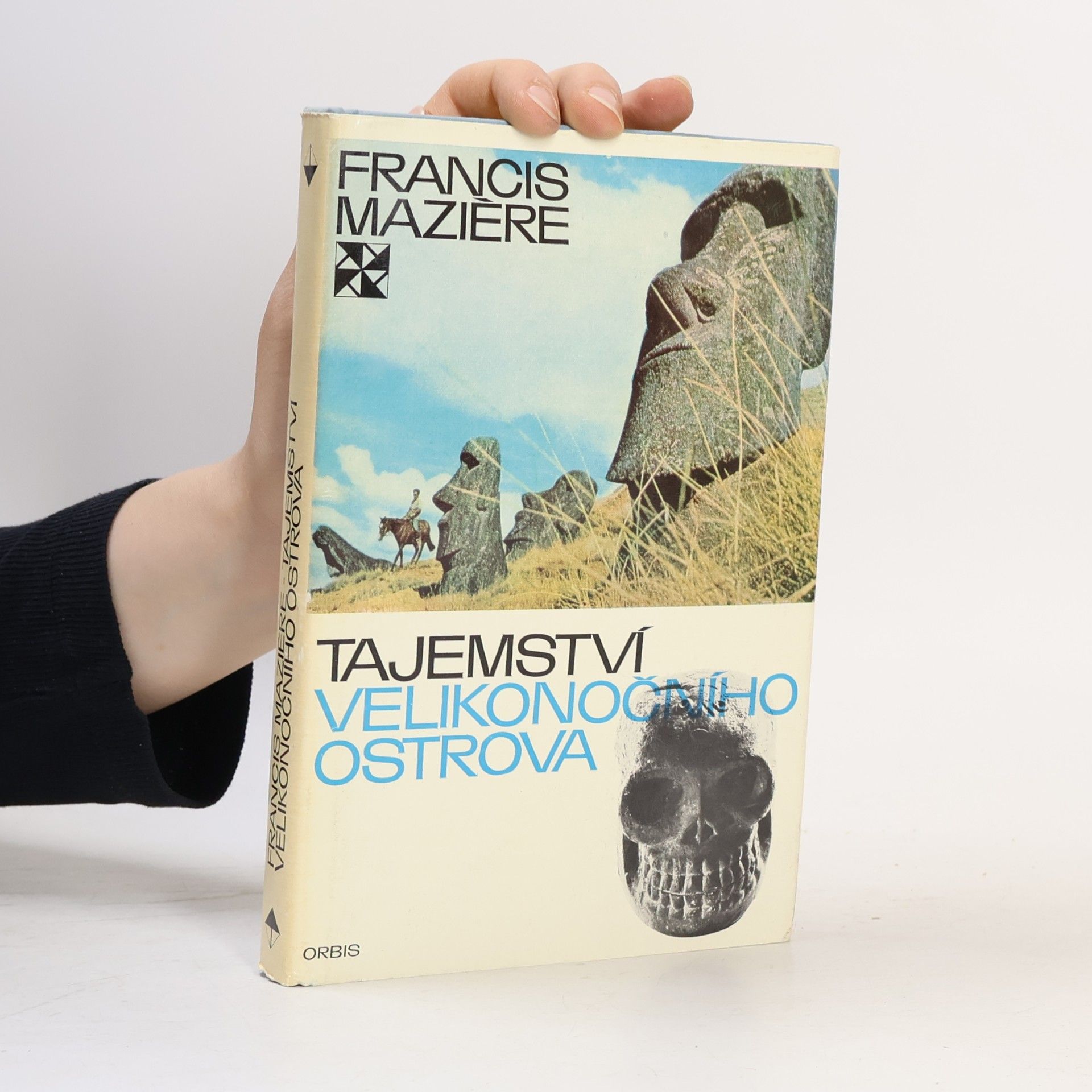 Francis Mazière Tajemství Velikonočního ostrova
