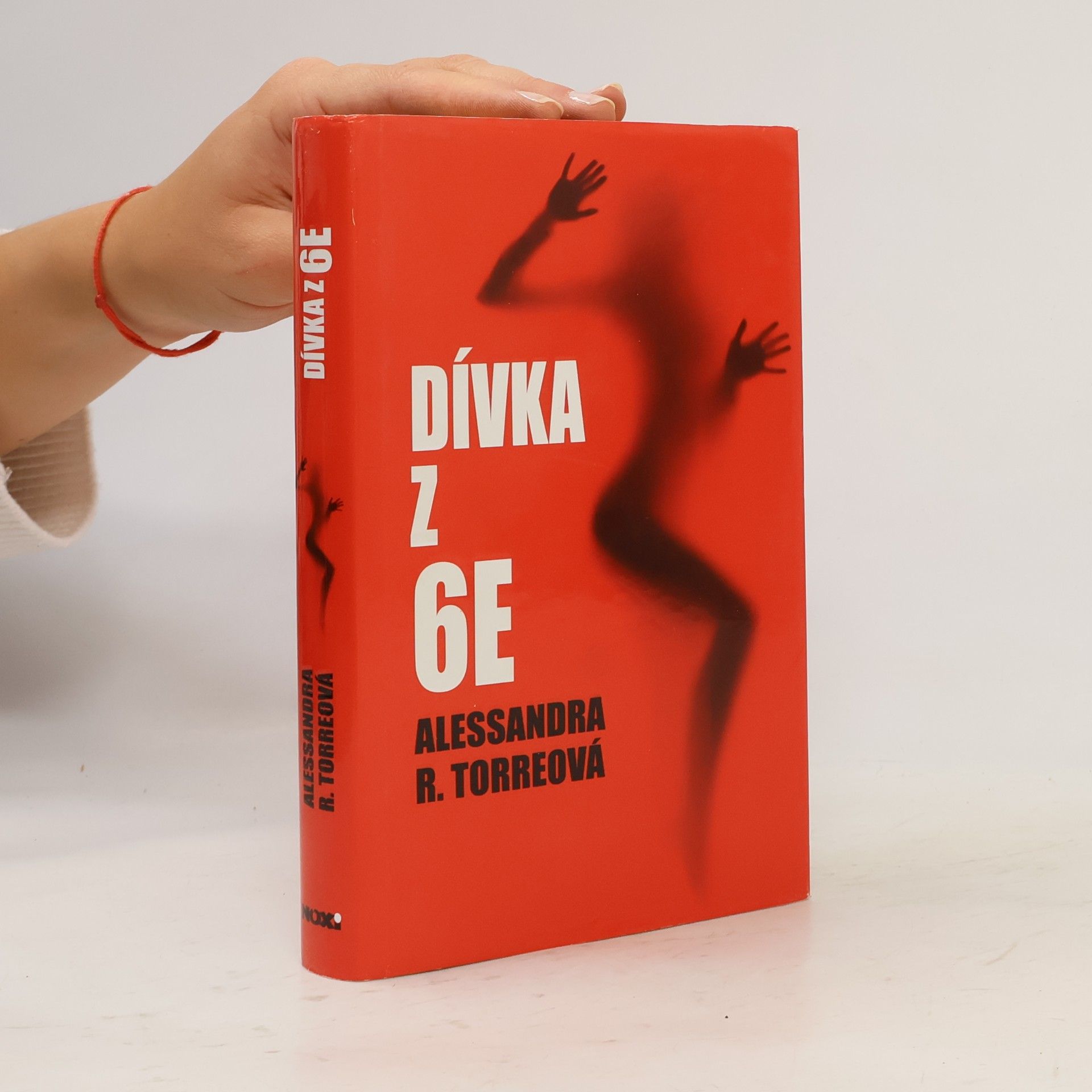 Alessandra Torre Dívka z 6E