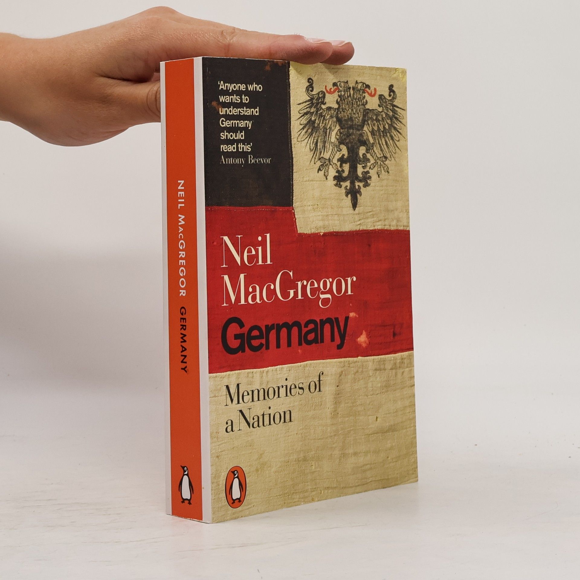 Neil MacGregor Germany : memories of a nation