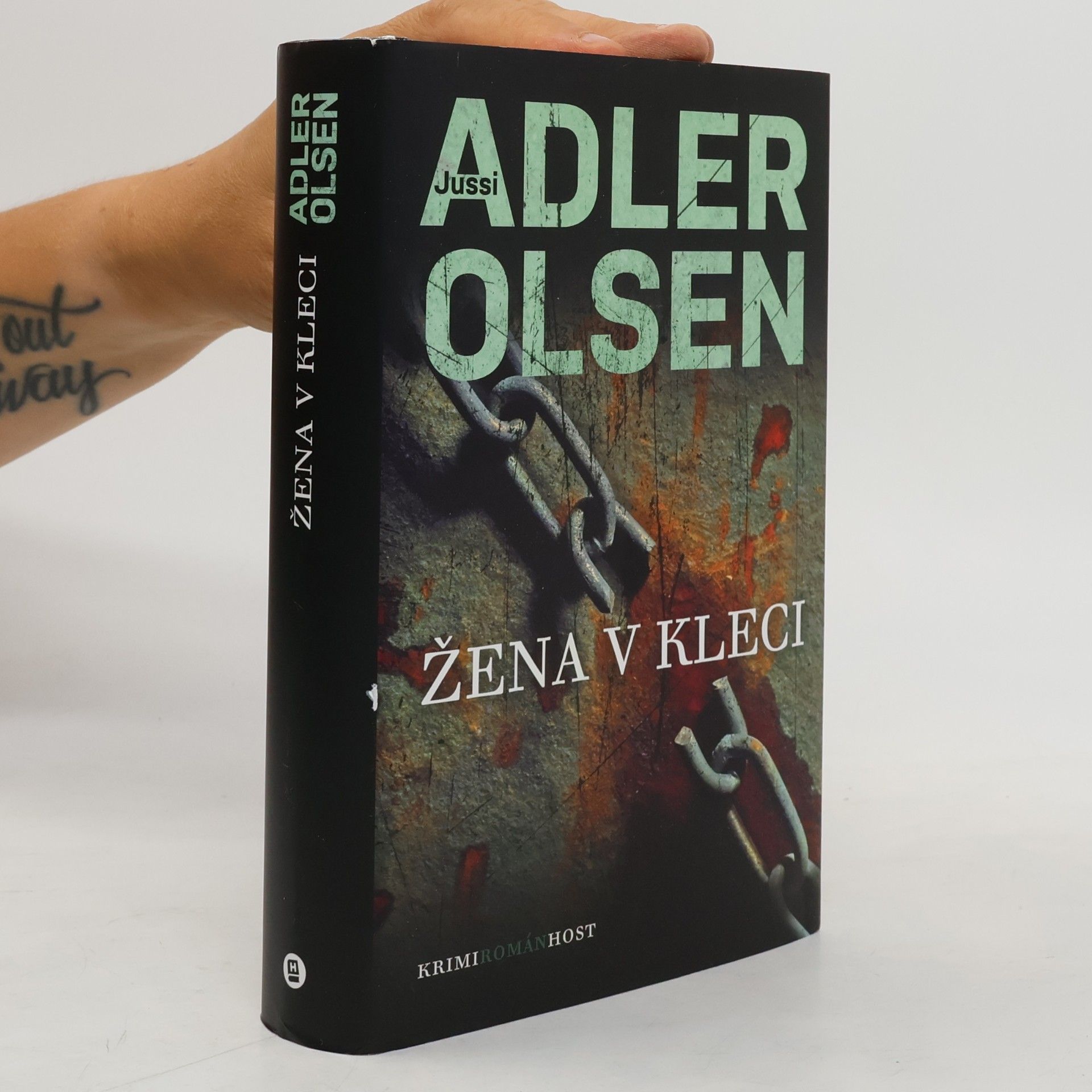 Jussi Adler-Olsen Žena v kleci