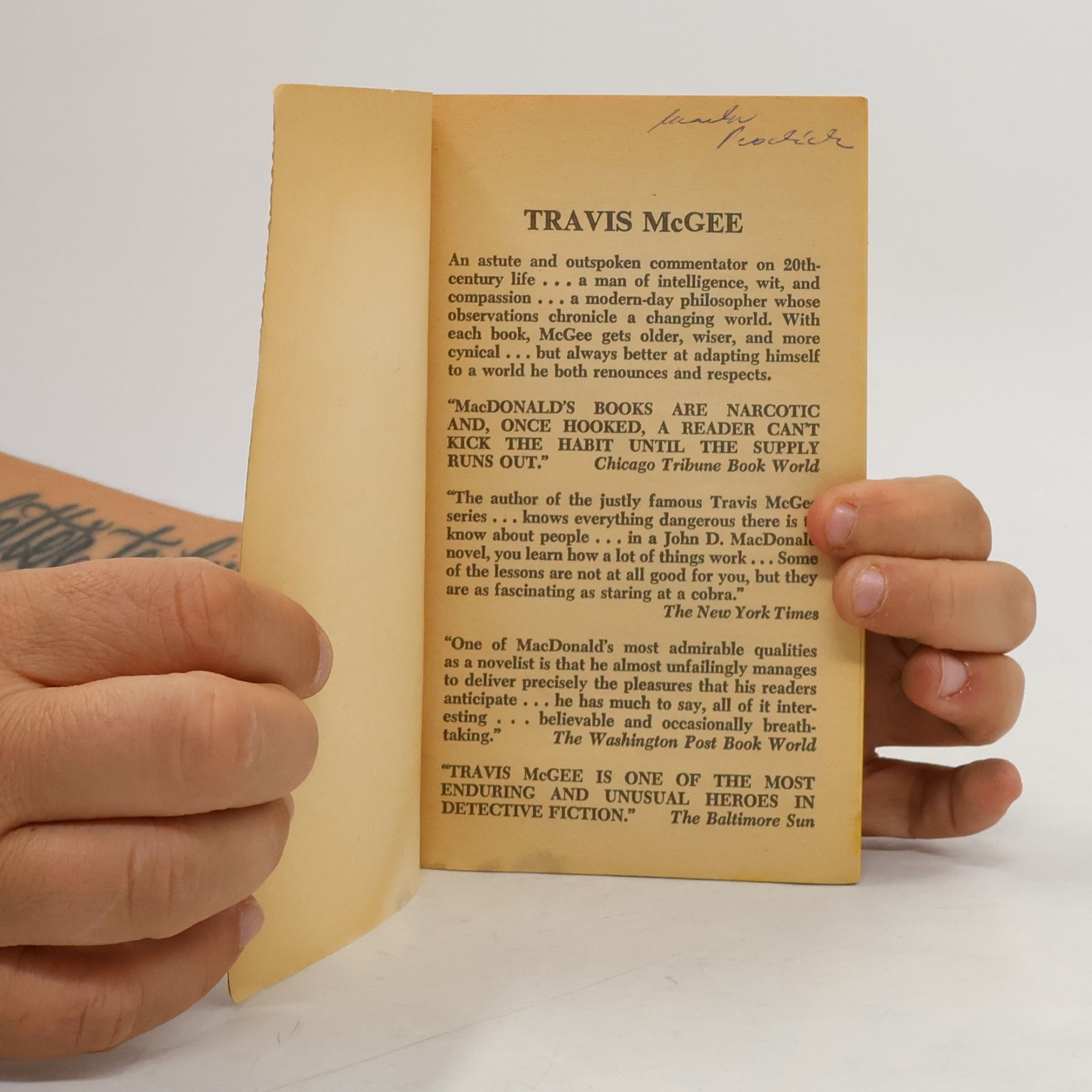 John D. MacDonald Travis McGee Novel: Bright Orange for the Shroud