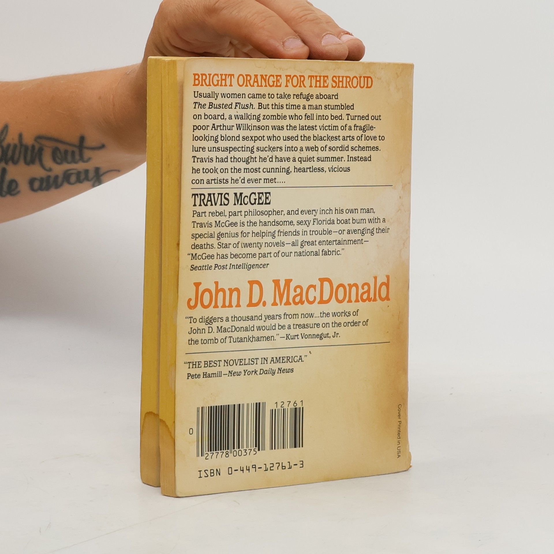 John D. MacDonald Travis McGee Novel: Bright Orange for the Shroud