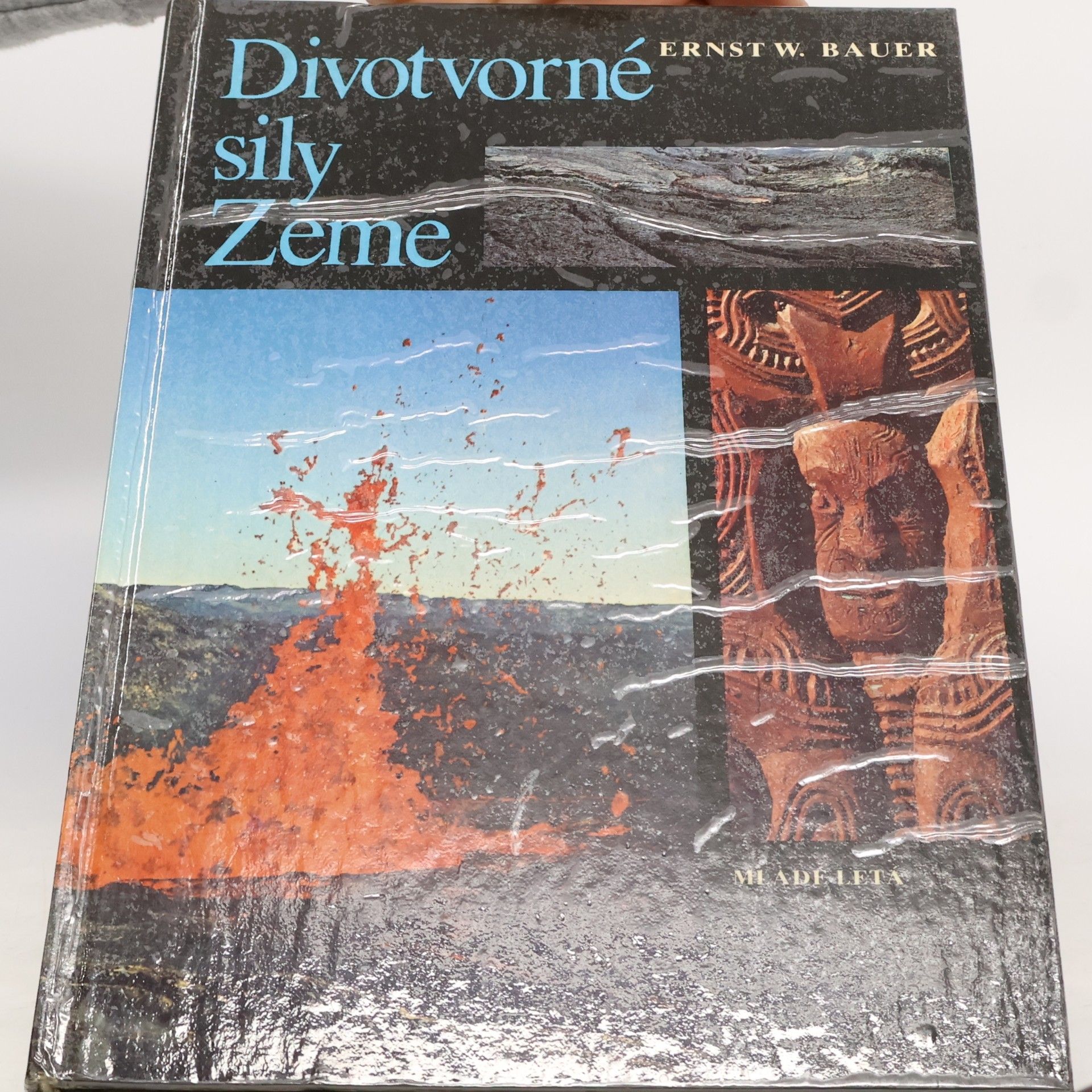 Erns W. Bauer Divotvorné sily Zeme