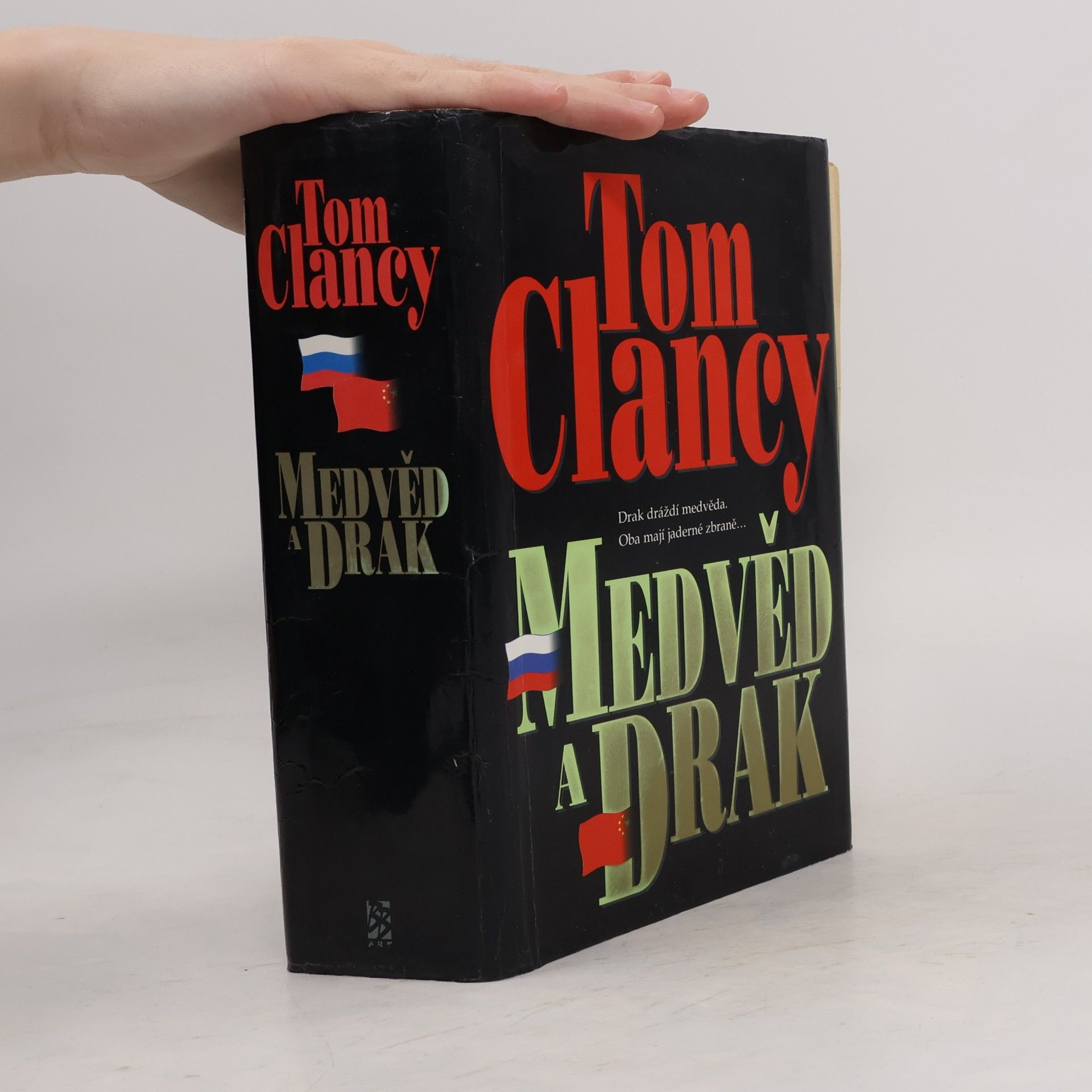 Tom Clancy Medvěd a drak