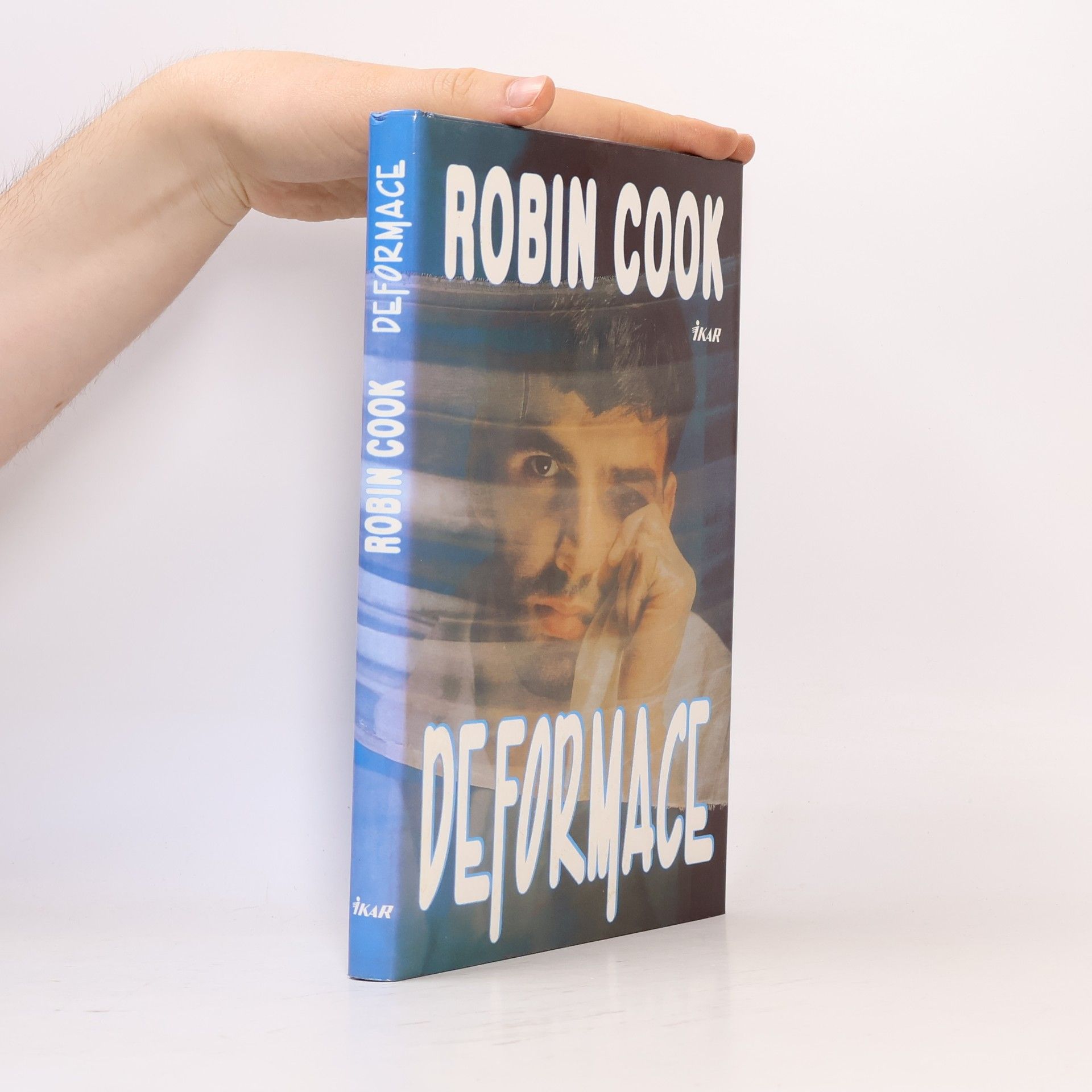 Robin Cook Deformace