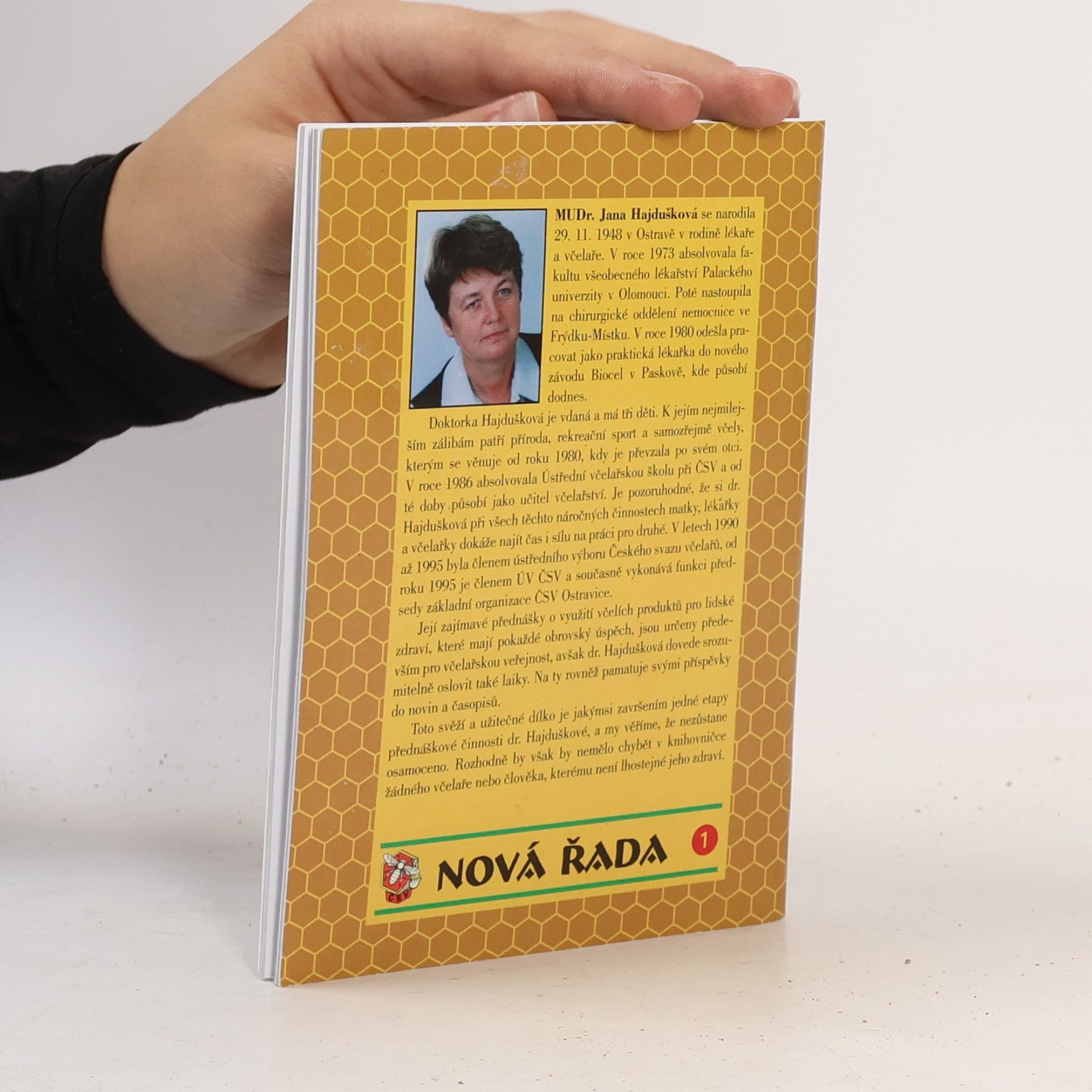 Jana Hajdušková Včelí produkty očima lékaře
