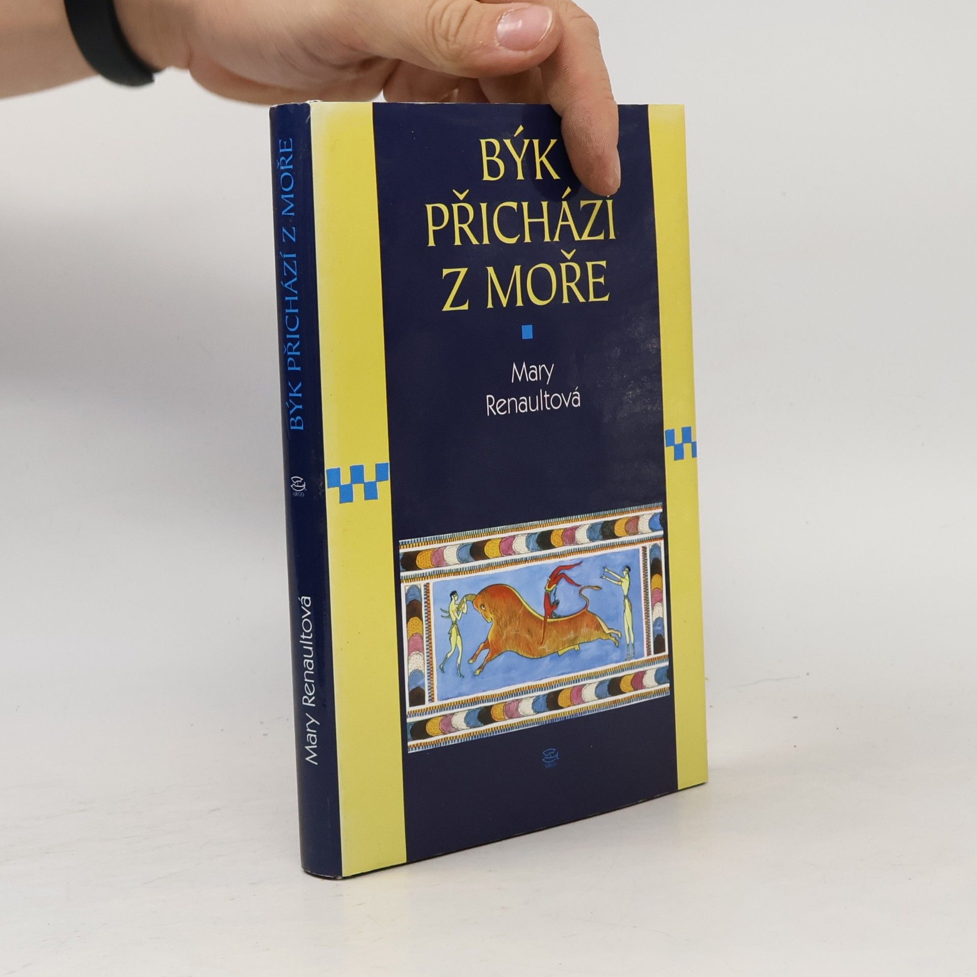 Mary Renault Býk přichází z moře