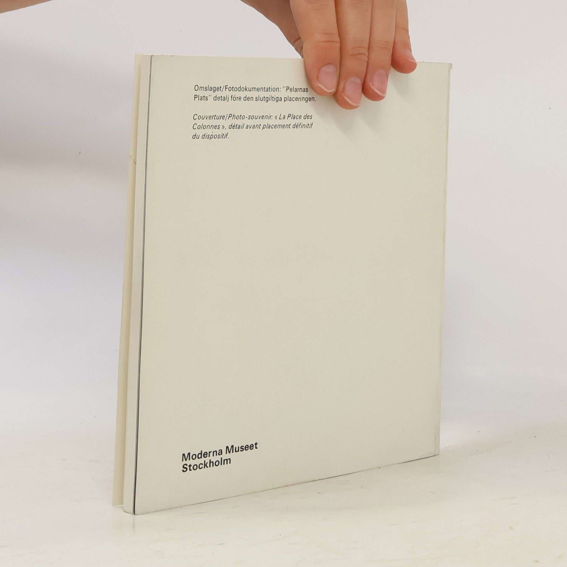 Daniel Buren Moderna museets utställningskatalog: Daniel Buren, coïncidences