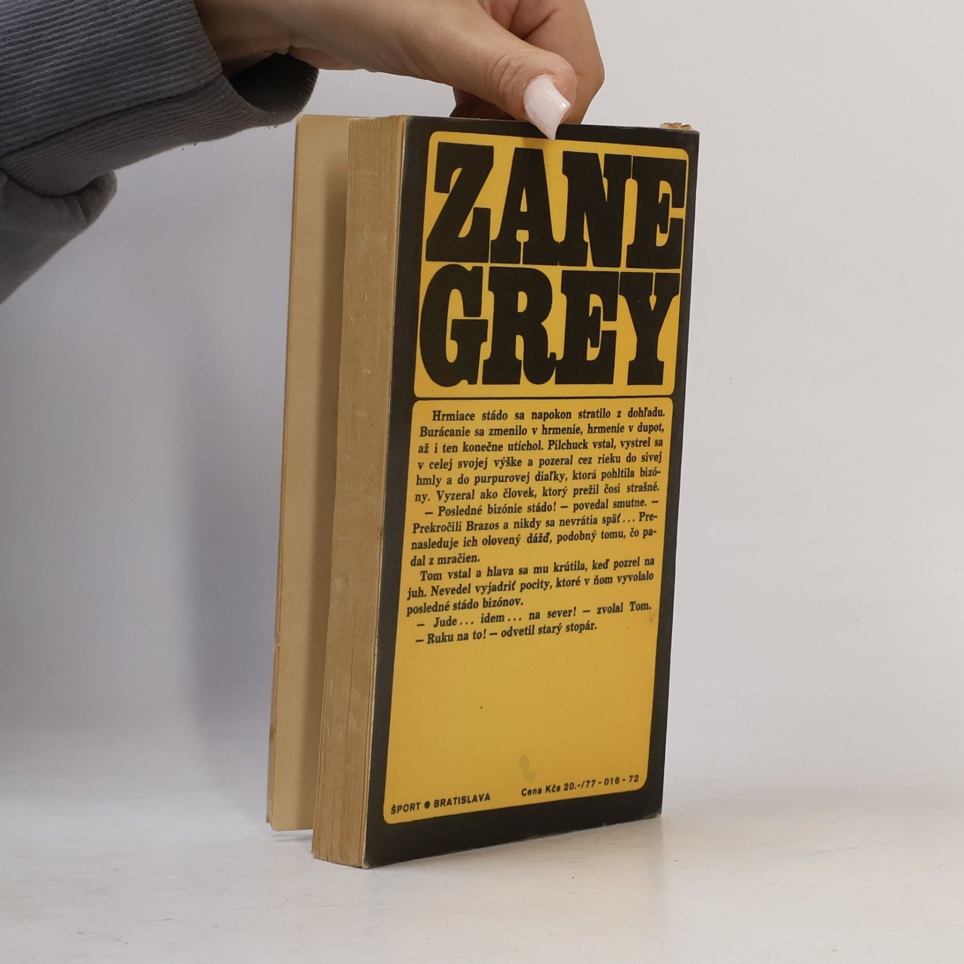 Zane Grey Hrmiace stádo