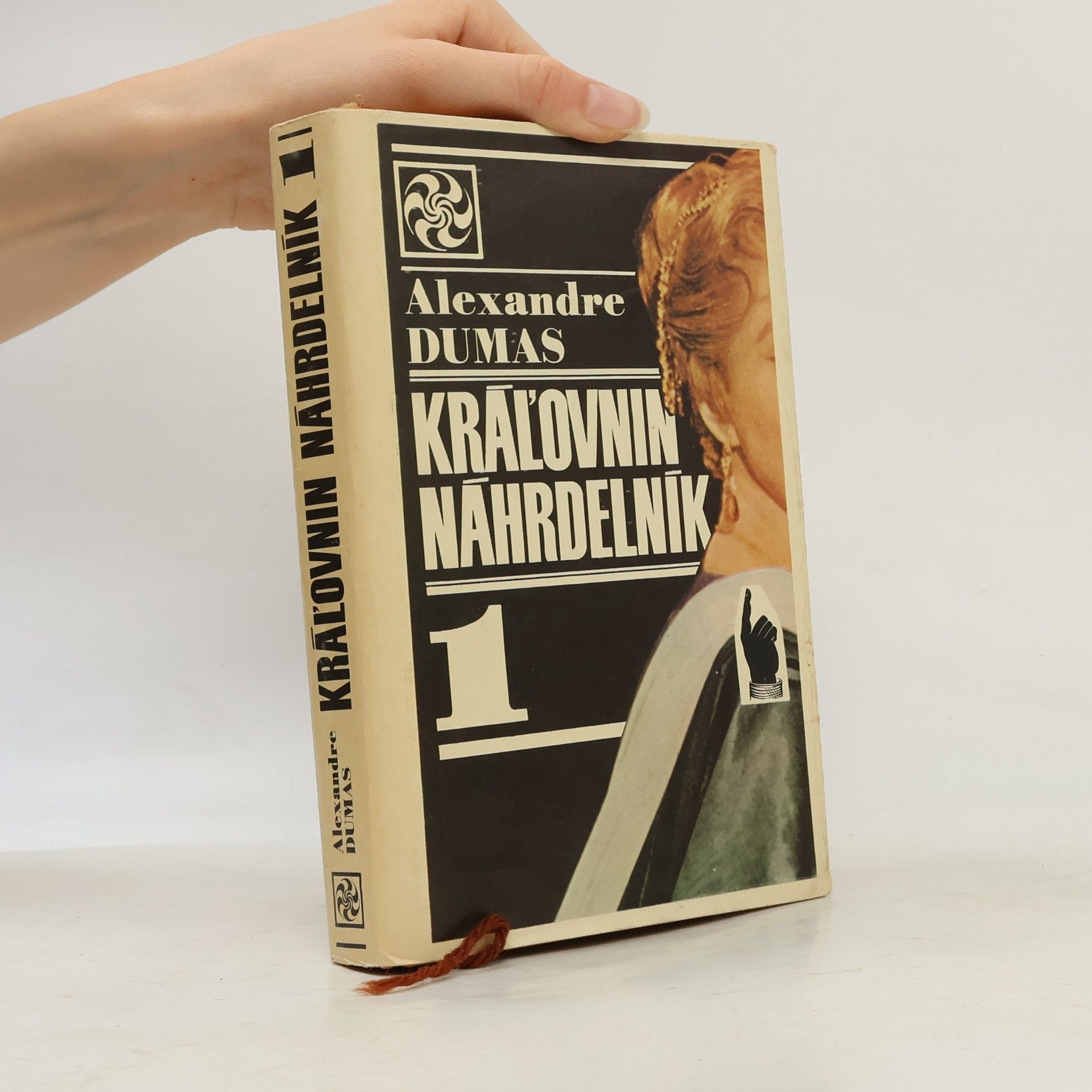 Alexandre Dumas der Ältere Kráľovnin náhrdelník 1