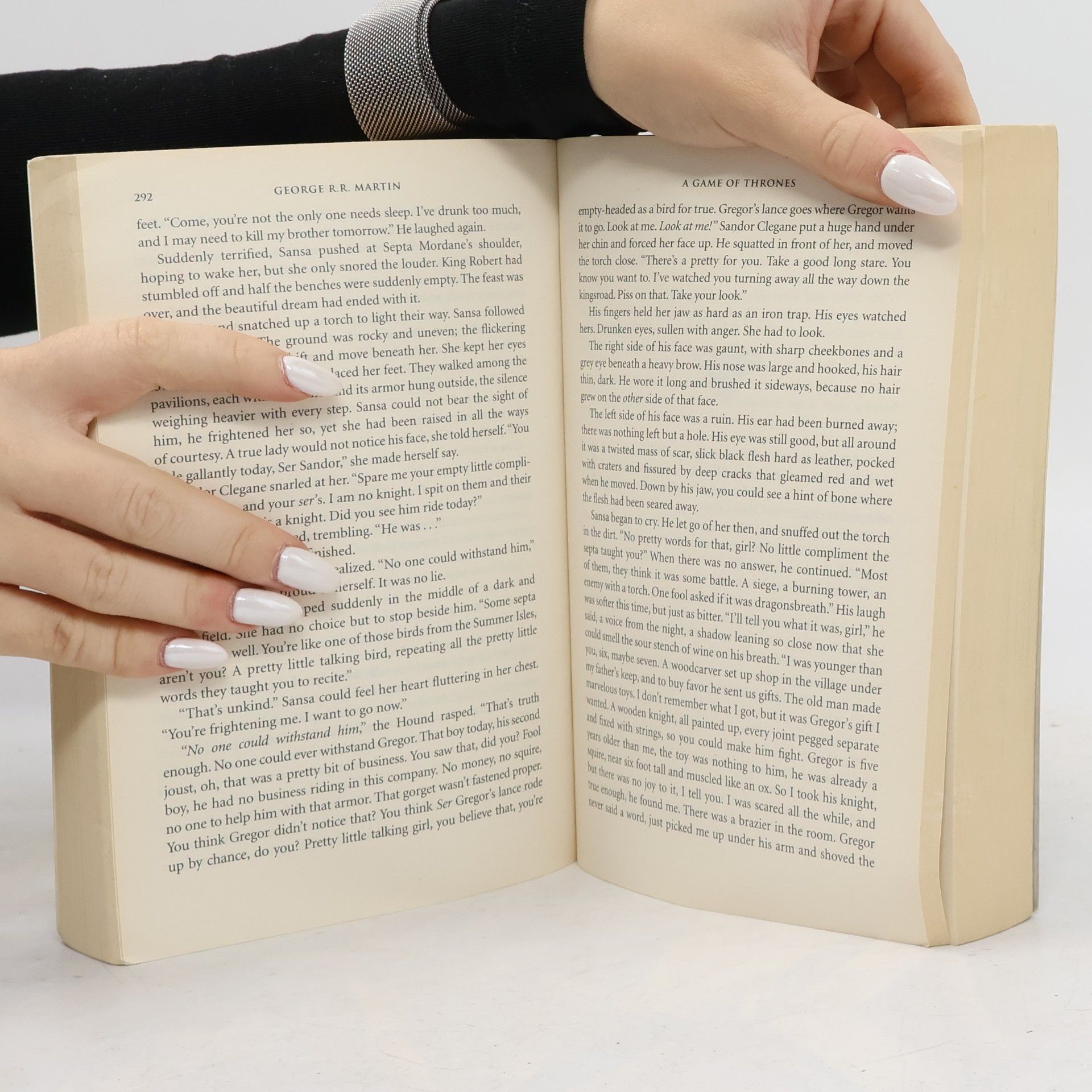 George R. R. Martin A Game of Thrones : Book one of A song of ice and fire