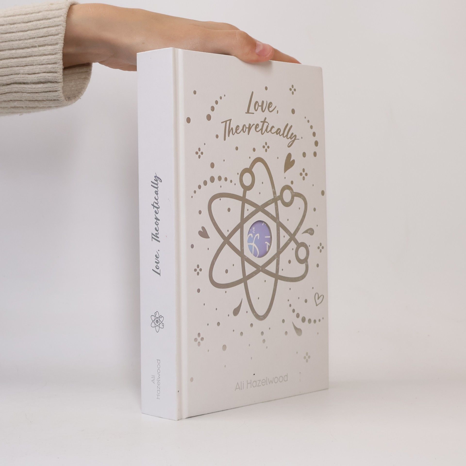 Ali Hazelwood Love Theoretically