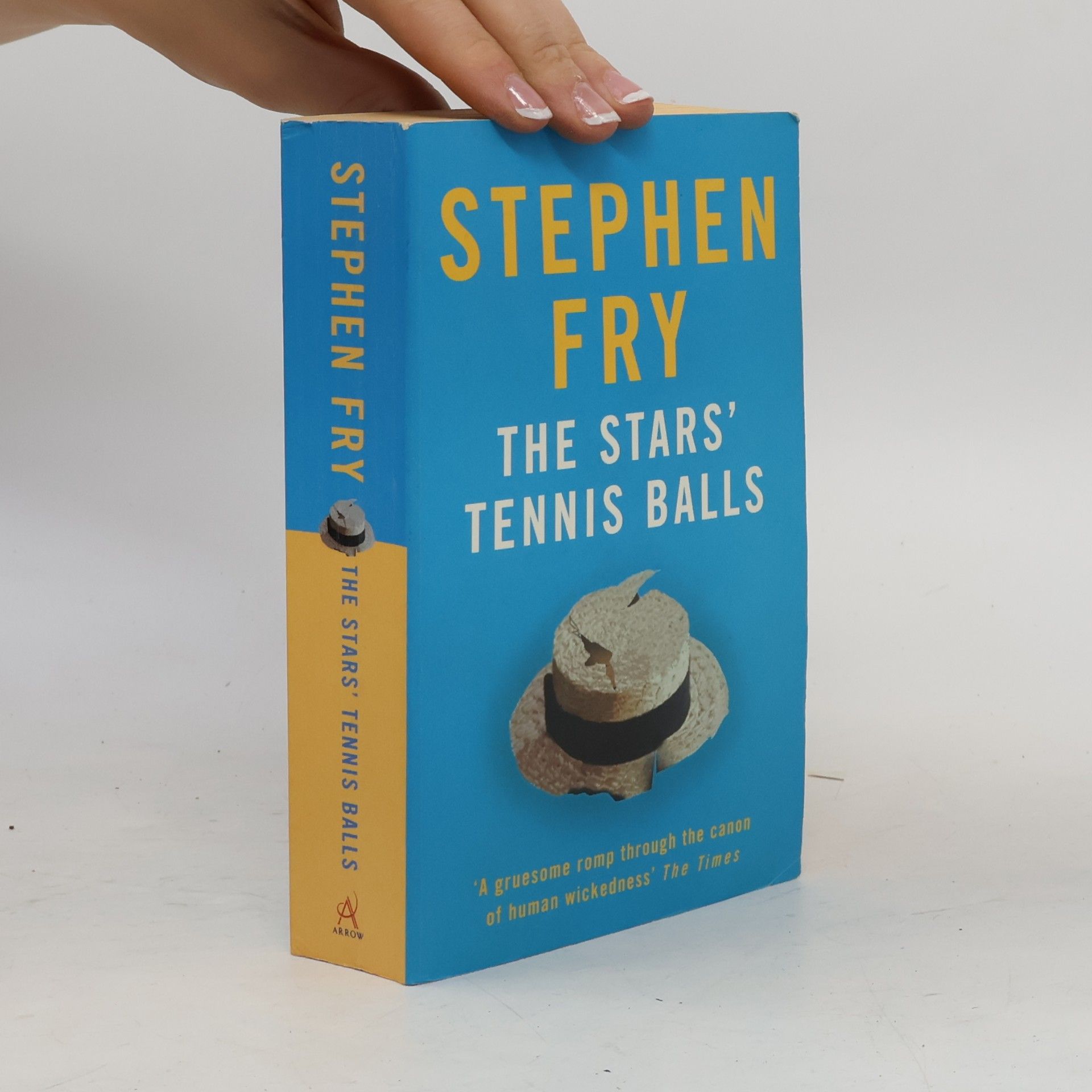 Stephen Fry The stars´ tennis balls