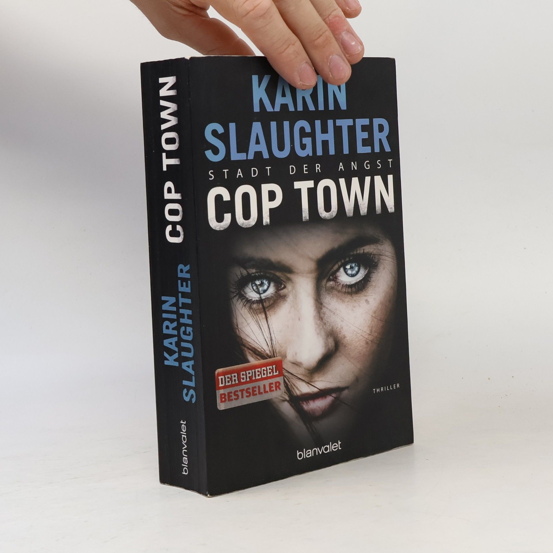 Karin Slaughter Cop Town