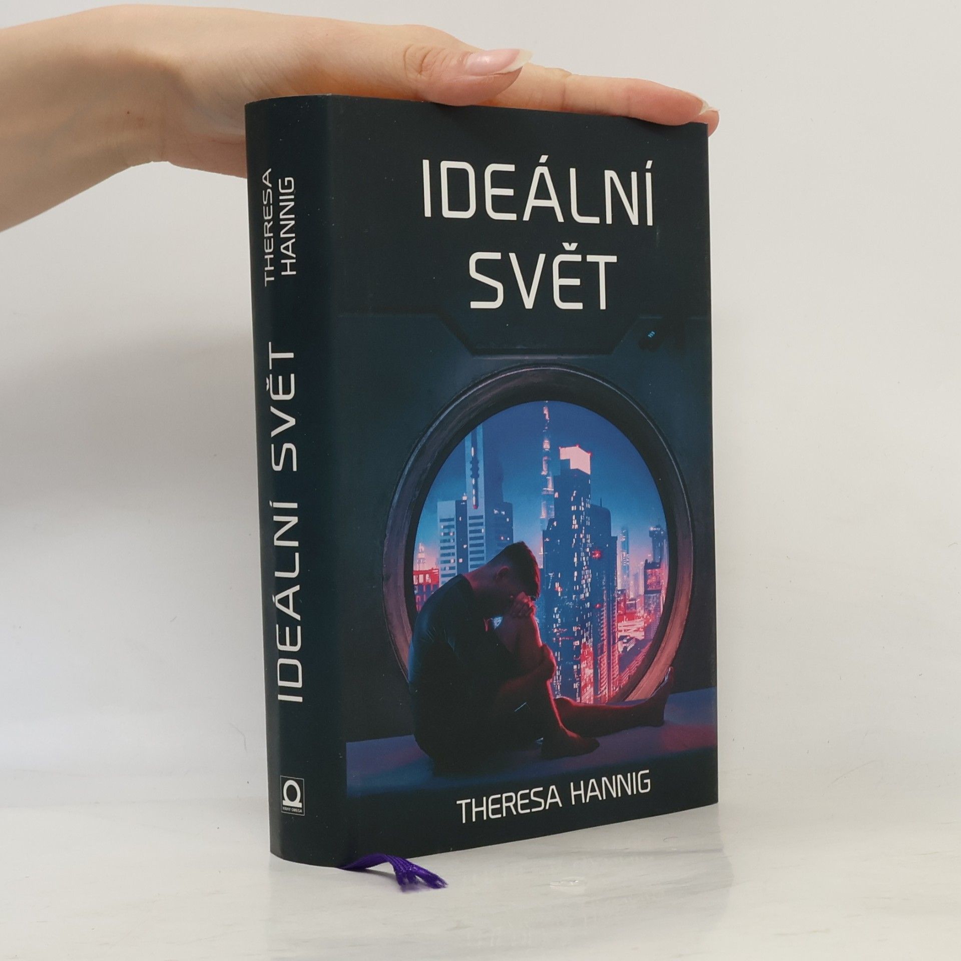 Theresa Hannig Ideální svět