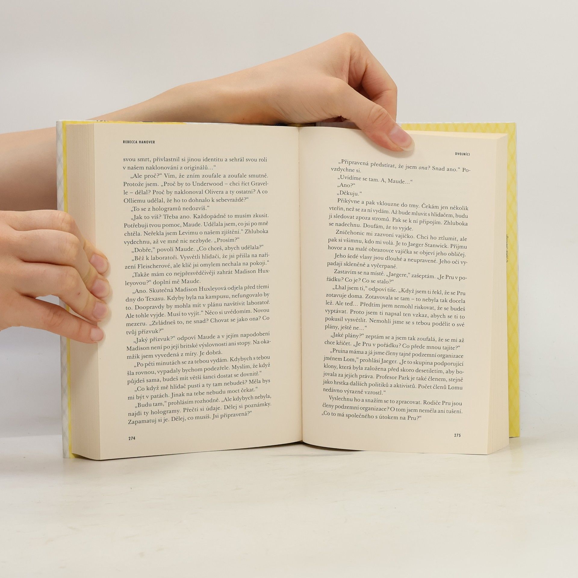 Rebecca Hanover Dvojníci