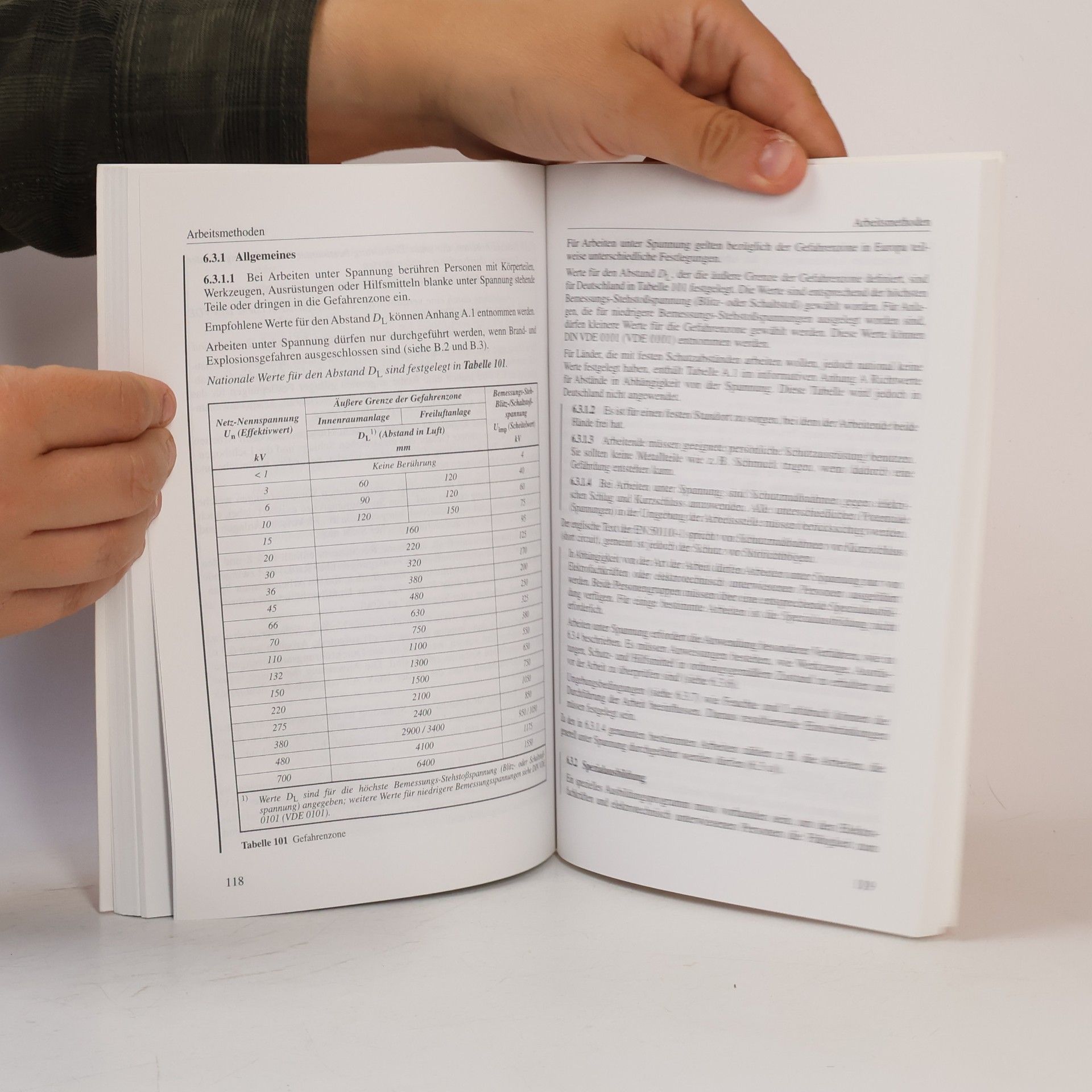 Komitee 224 Betrieb von elektrischen Anlagen: Erläuterungen zu DIN VDE 0105-100 (VDE 0105-100): 2005-06 (VDE-Schriftenreihe - Normen verständlich) - 9. Auflage