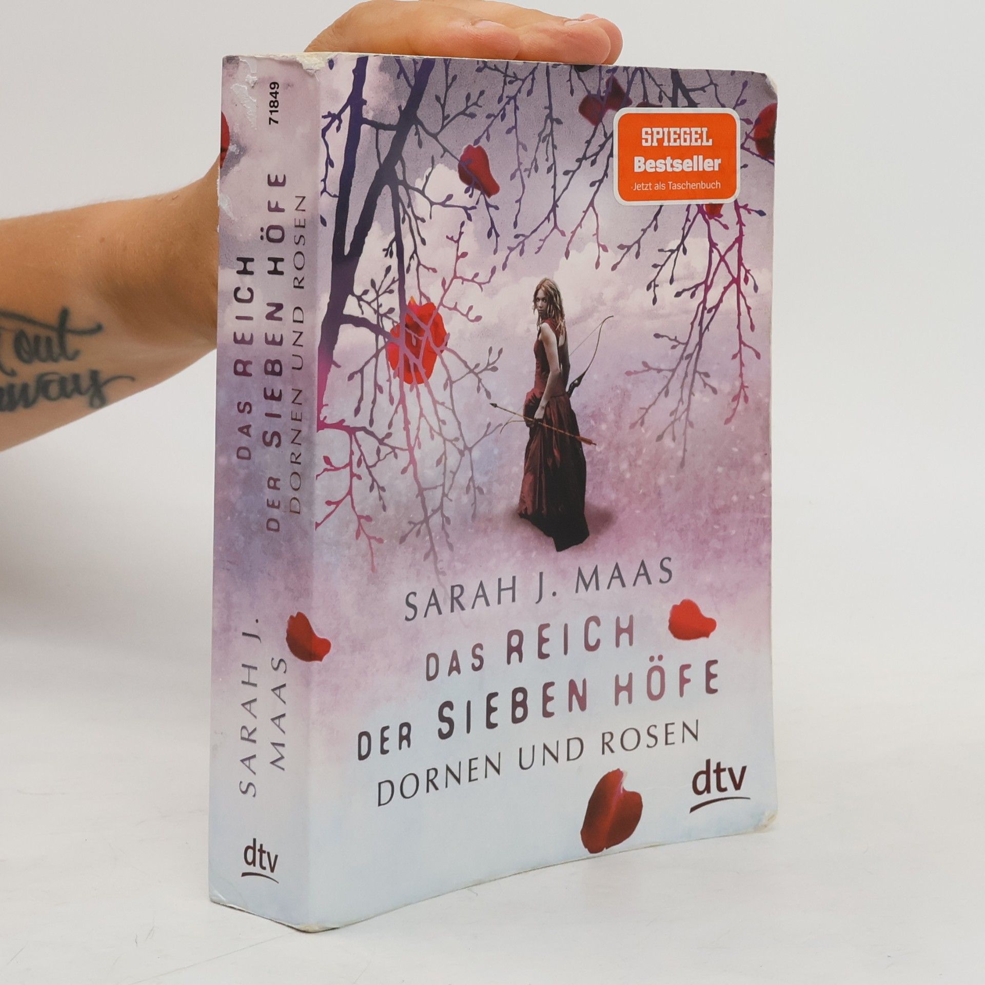 Sarah J. Maas Das Reich der sieben Höfe. Dornen und Rosen