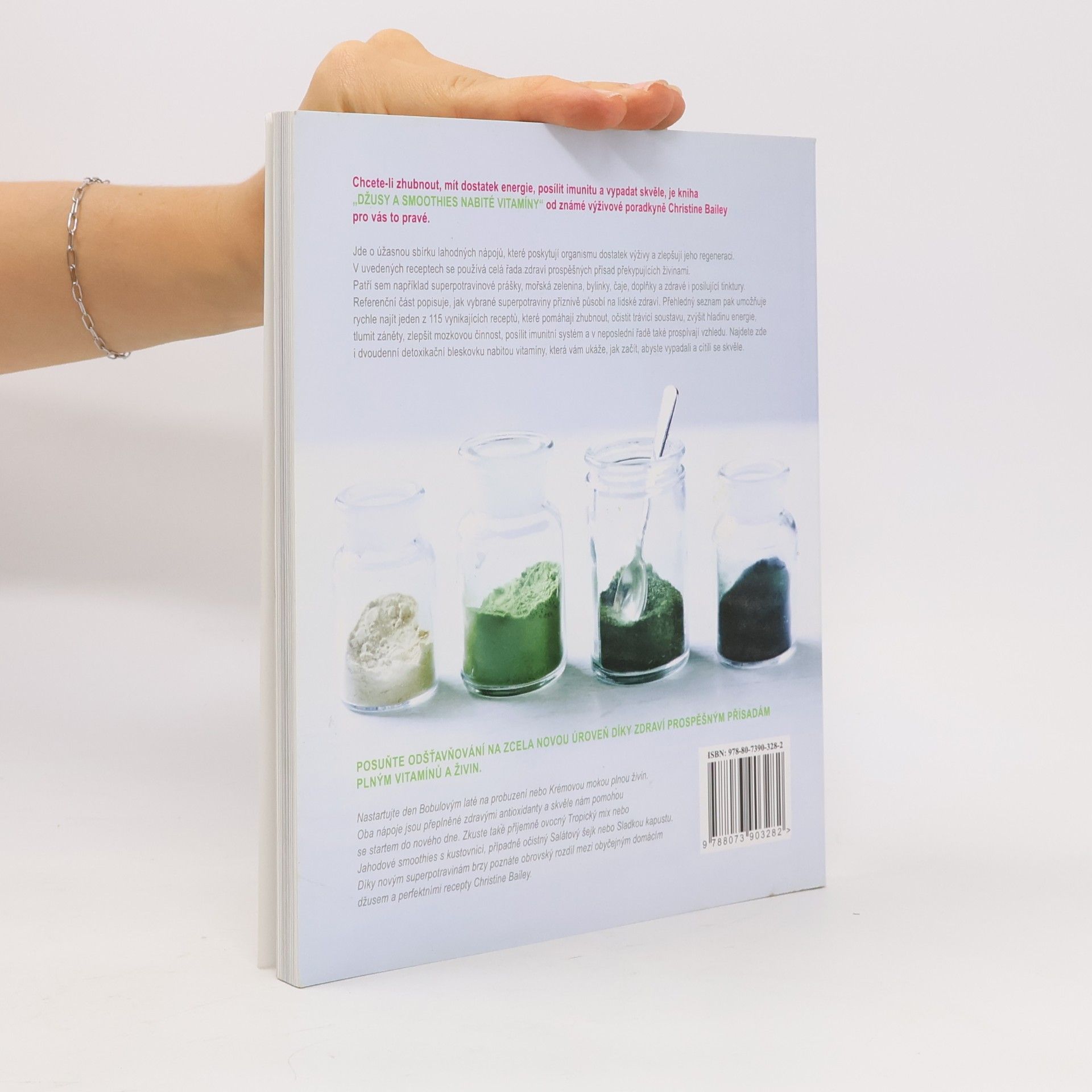 Christine Bailey Džusy a smoothies nabité vitamíny