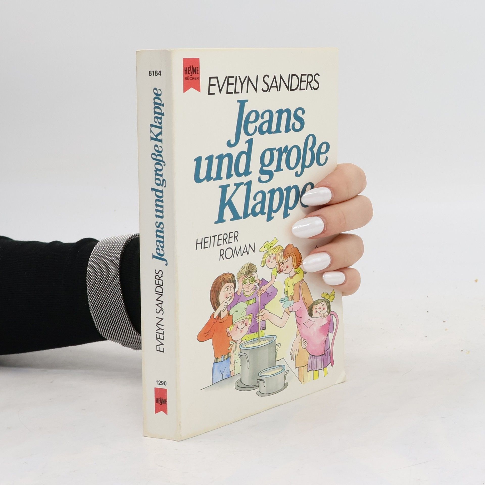 Evelyn Sanders Jeans und grosse Klappe