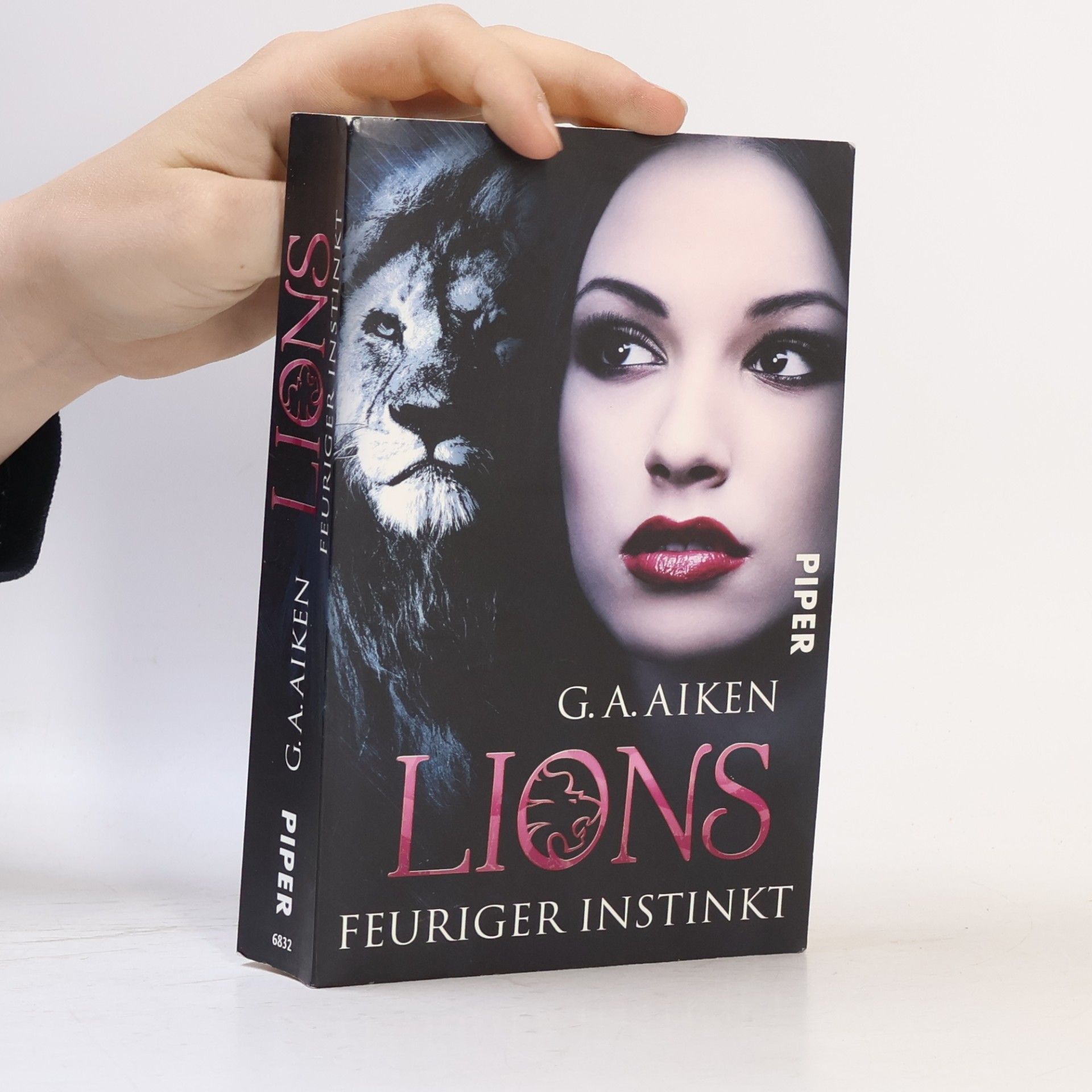 Shelly Laurenston Lions. Feueriger Instinkt