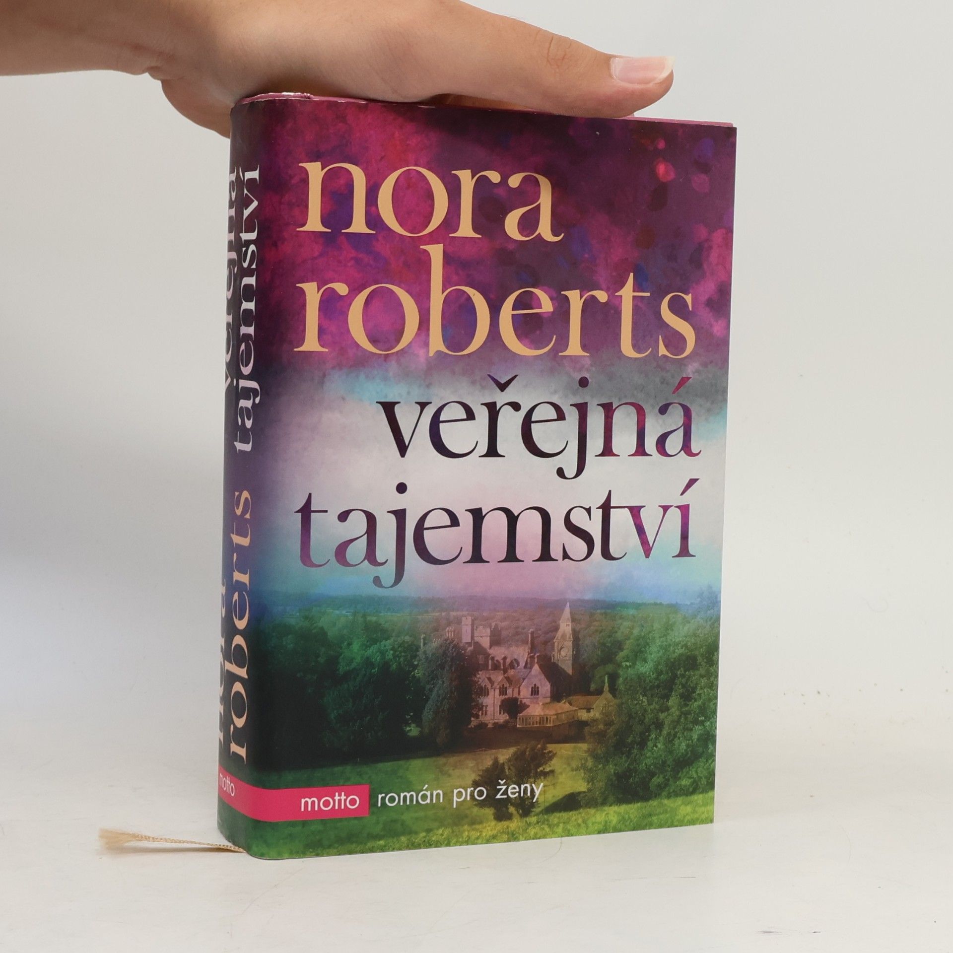 Nora Roberts Veřejná tajemství