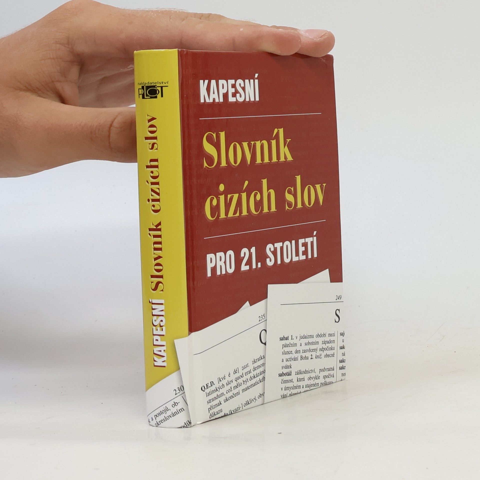 Various authors Kapesní slovník cizích slov pro 21.století