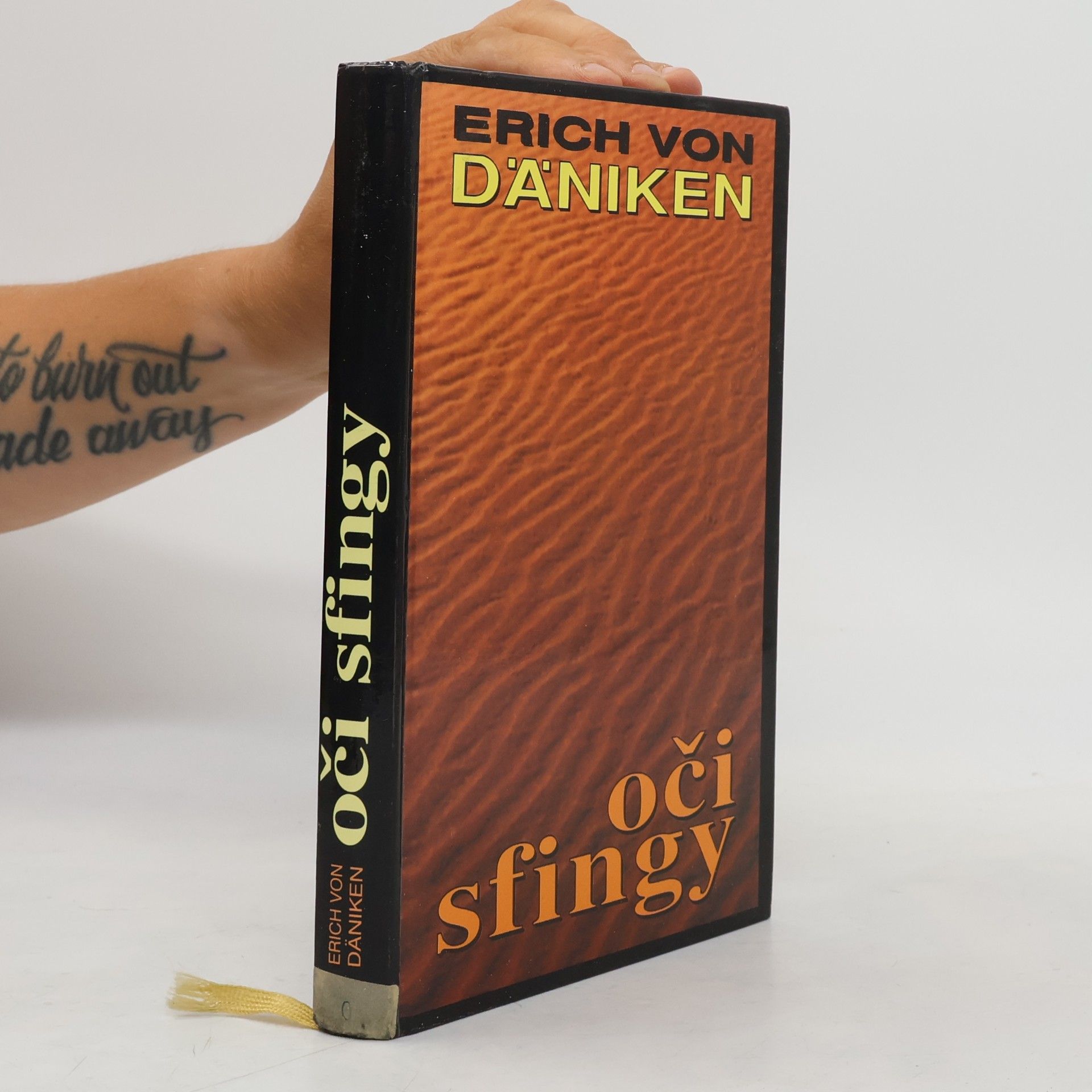 Erich von Däniken Oči sfingy