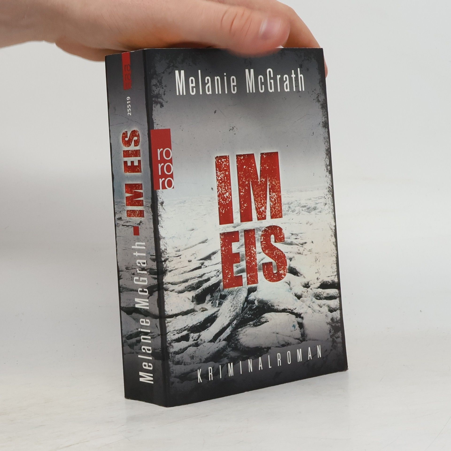 Melanie McGrath Im Eis