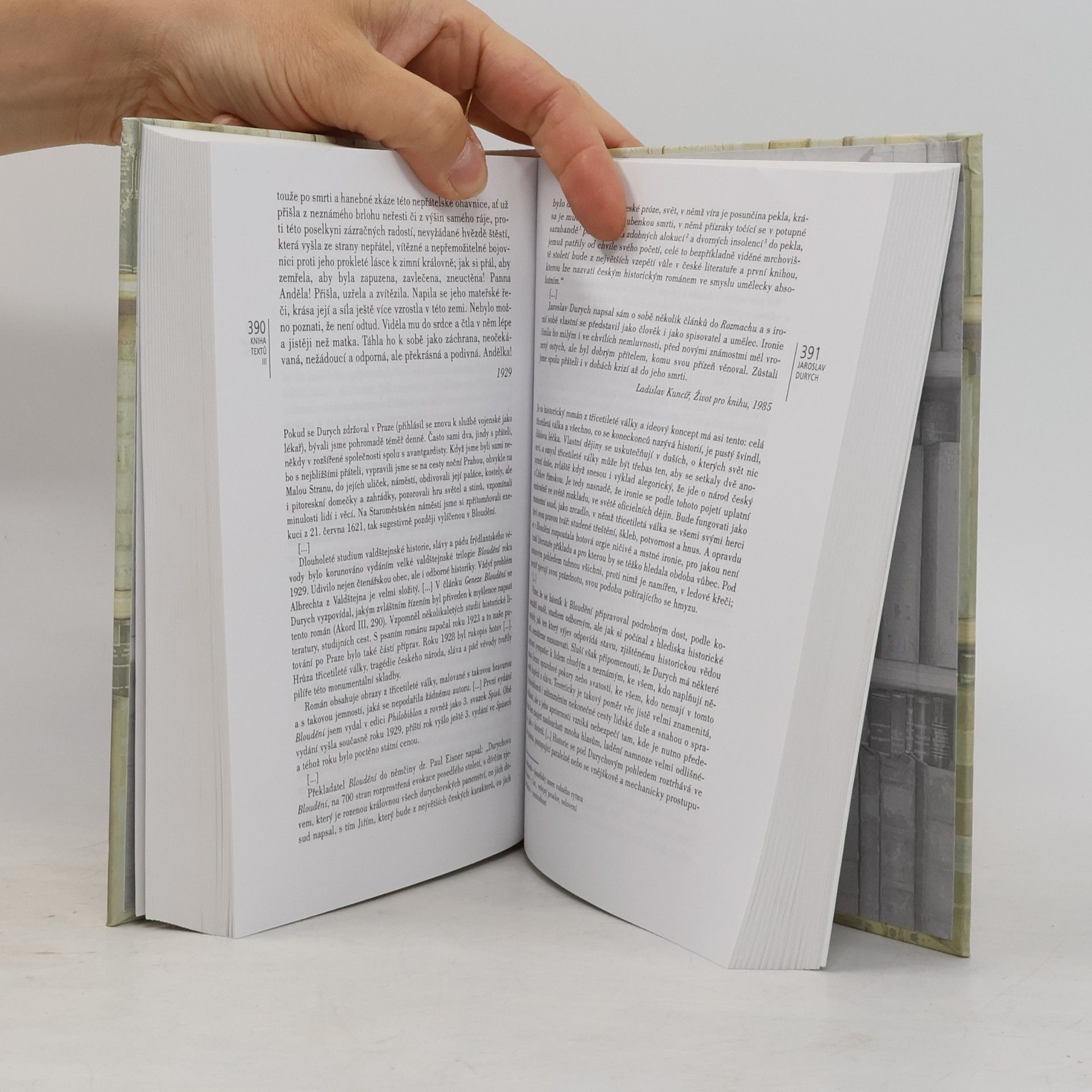 Emil Lukeš Kniha textů 3. Česká literatura od počátků k dnešku. 1. polovina 20. století