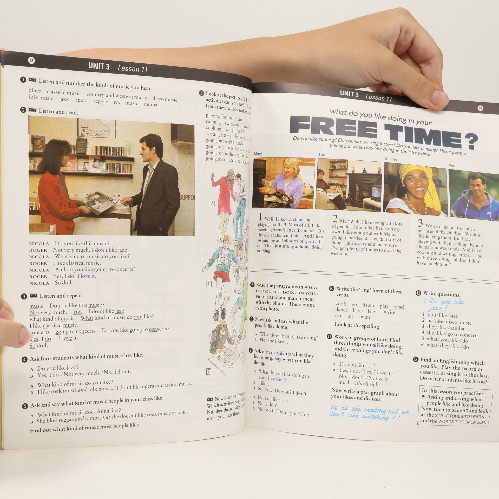 Judy Garton Sprenger Flying Colours 1 : Students'Book