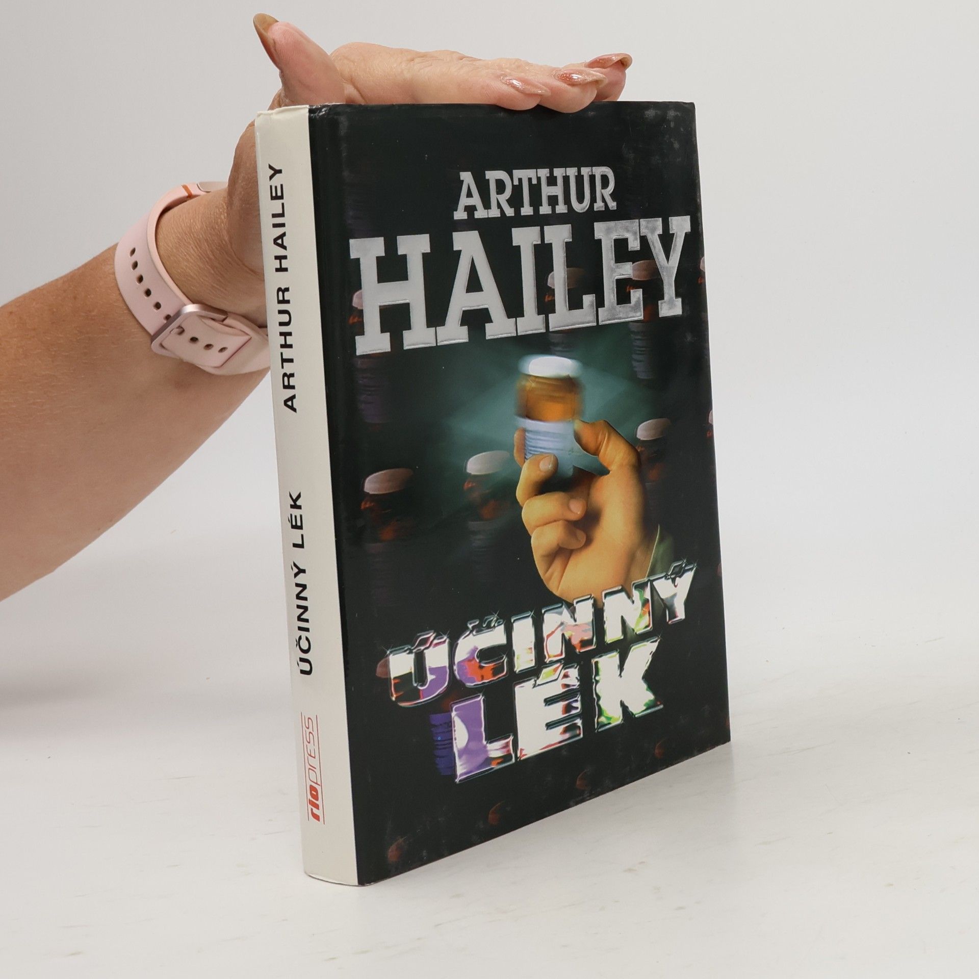 Arthur Hailey Účinný lék