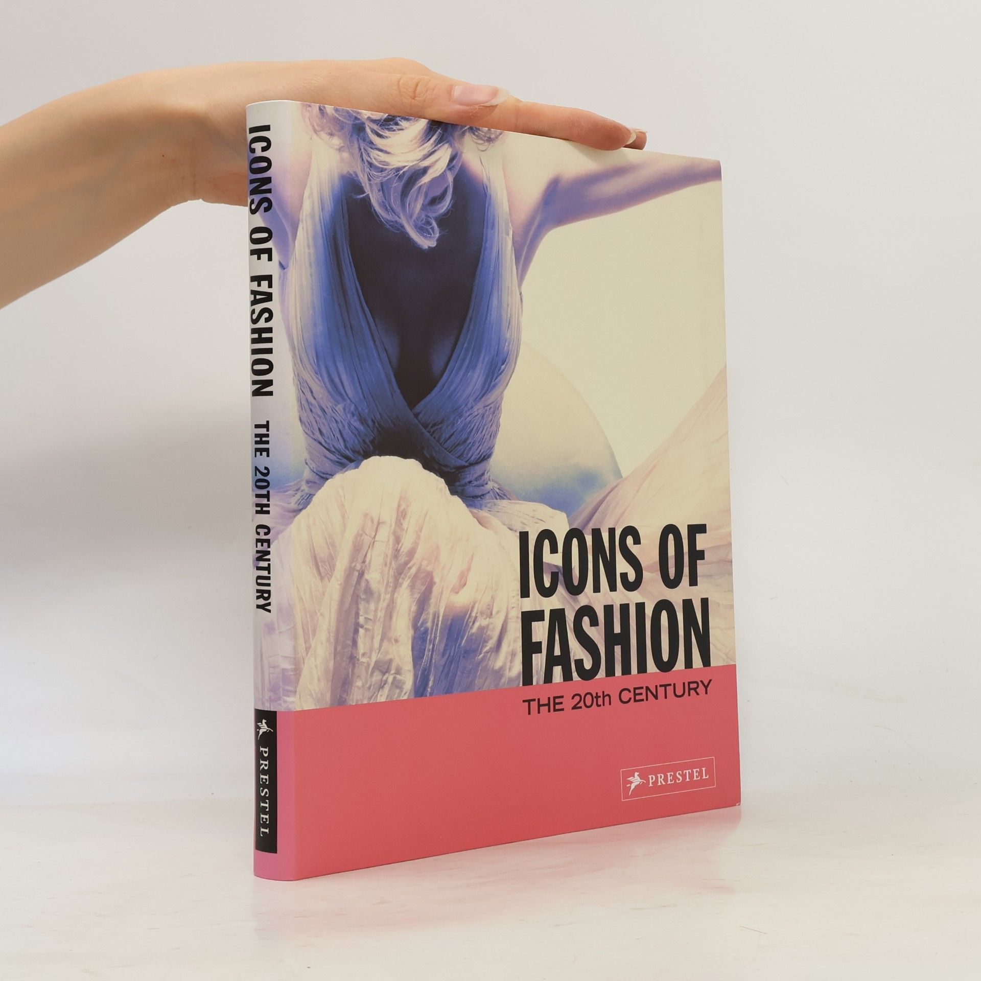 Andrea Affaticati Prestel's Icons: Icons of Fashion