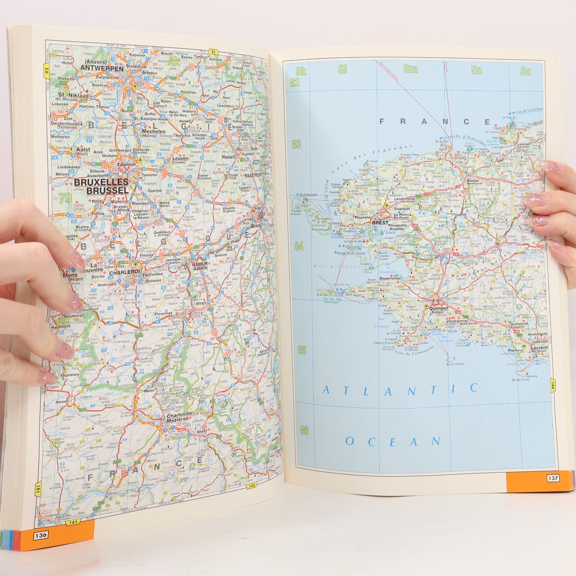 Autores varios Evropa. Europa Atlas 1:800 000, 1:4 500 000