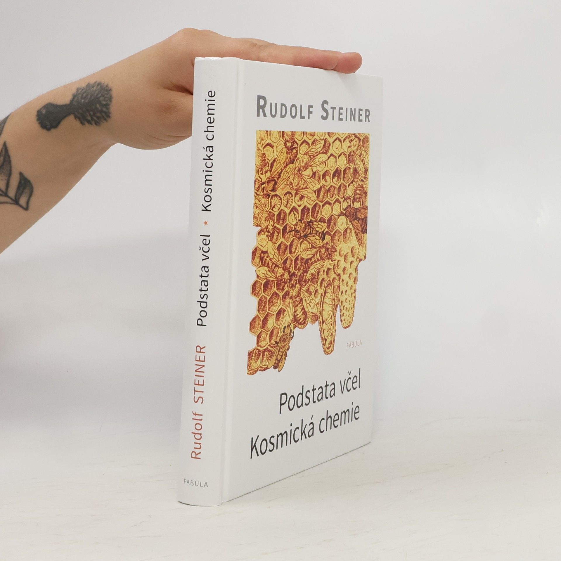 Rudolf Steiner Podstata včel : kosmická chemie