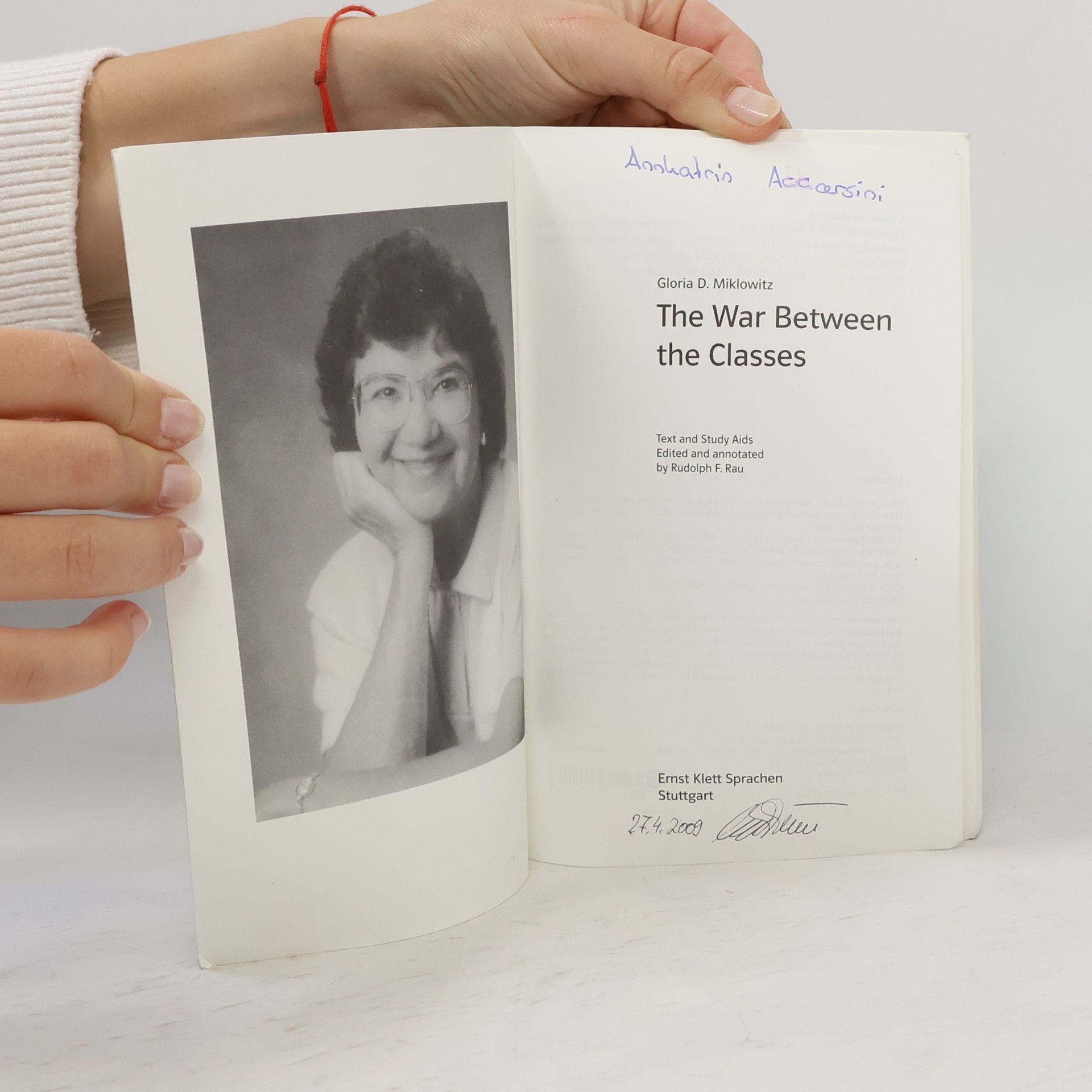 Gloria D. Miklowitz The War between the Classes