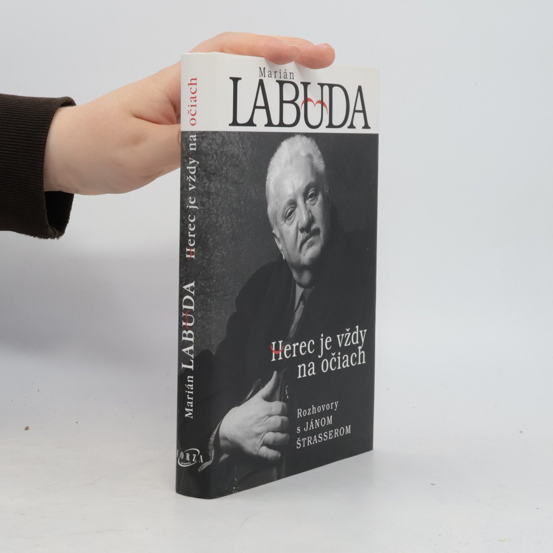 Marián Labuda Herec je vždy na očiach : rozhovory s Jánom Štrasserom